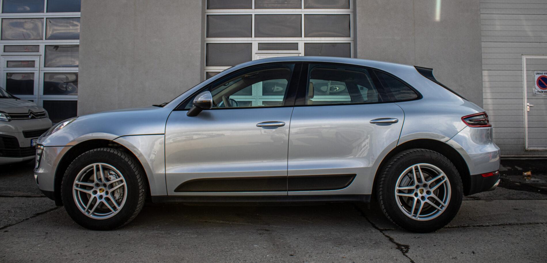 2014 Porsche Macan S, strieborná suv, 125 433 km