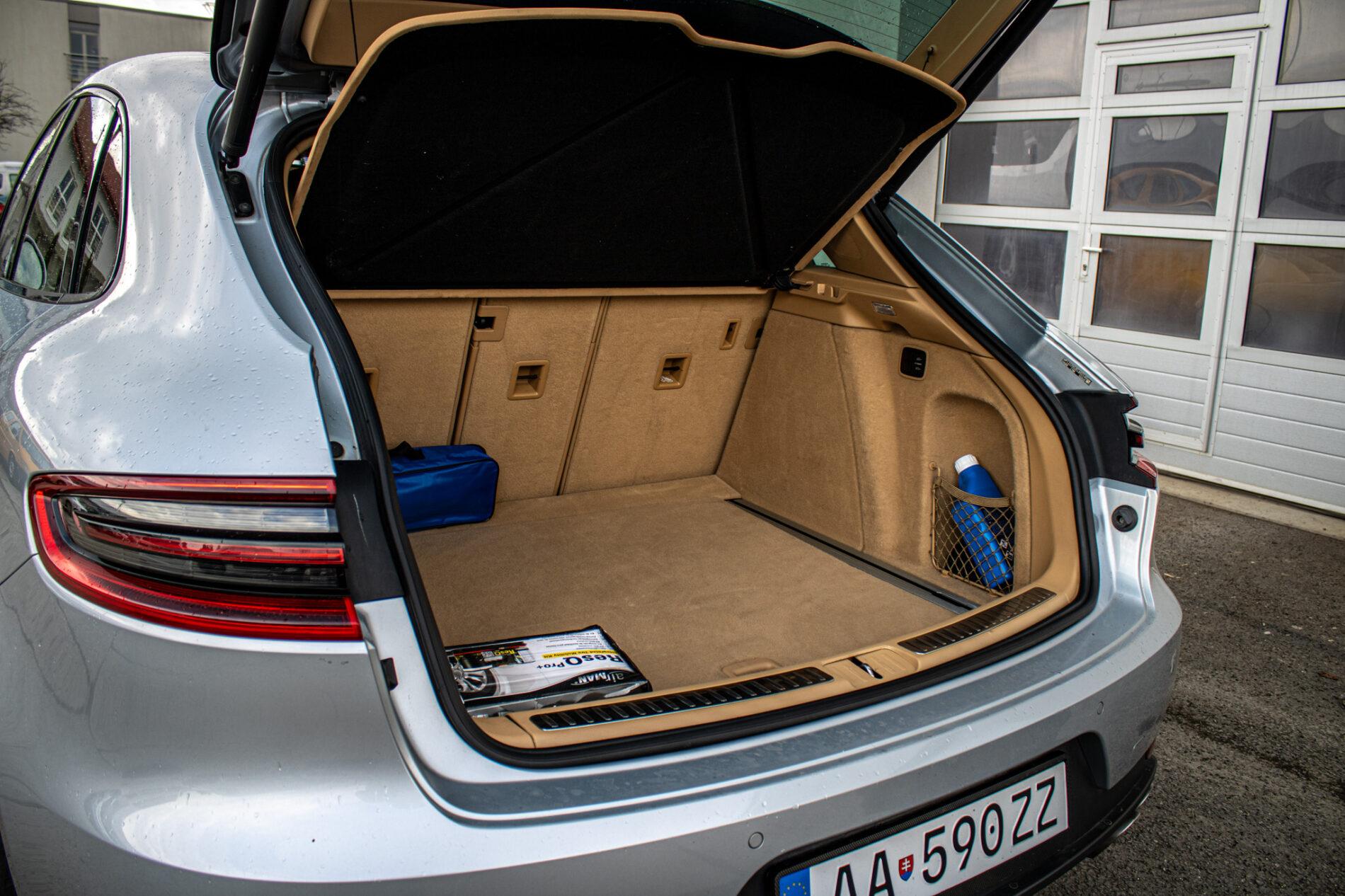 2014 Porsche Macan S, strieborná suv, 125 433 km