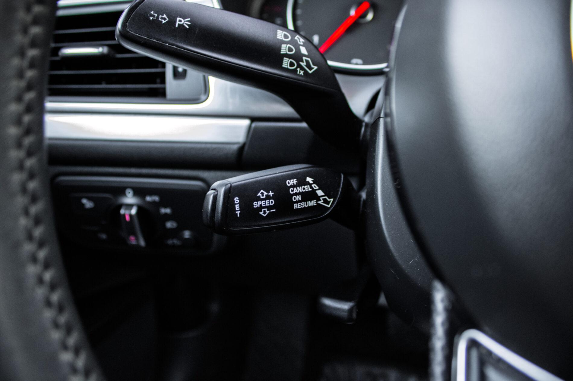 2013 AUDI A6, sivá kombi, 292 886 km