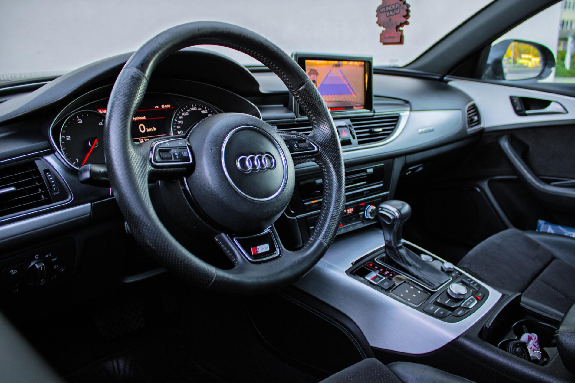 2013 AUDI A6, sivá kombi, 292 886 km