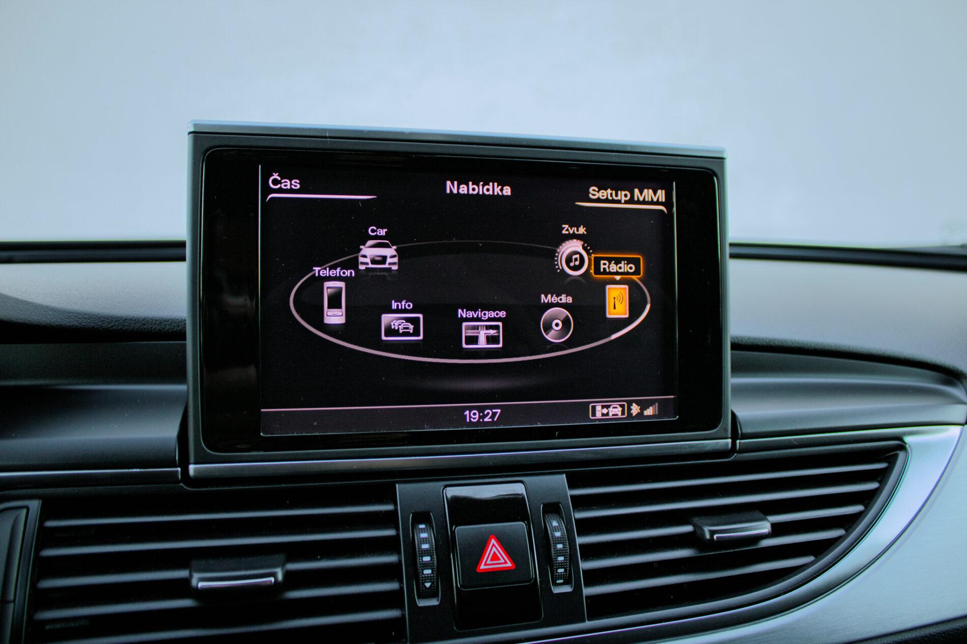2013 AUDI A6, sivá kombi, 292 886 km