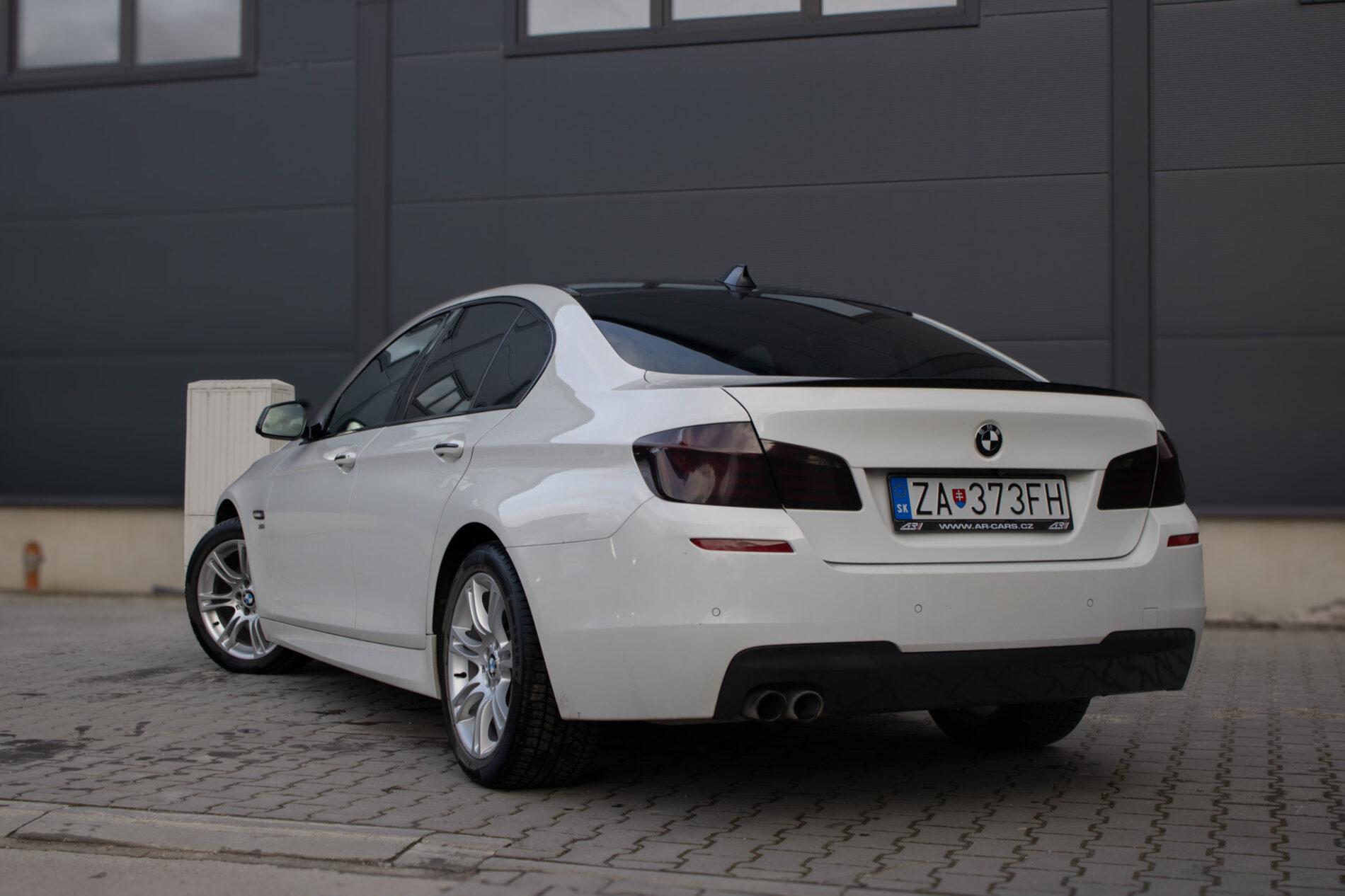 2012 BMW 530d, biela sedan, 254 243 km