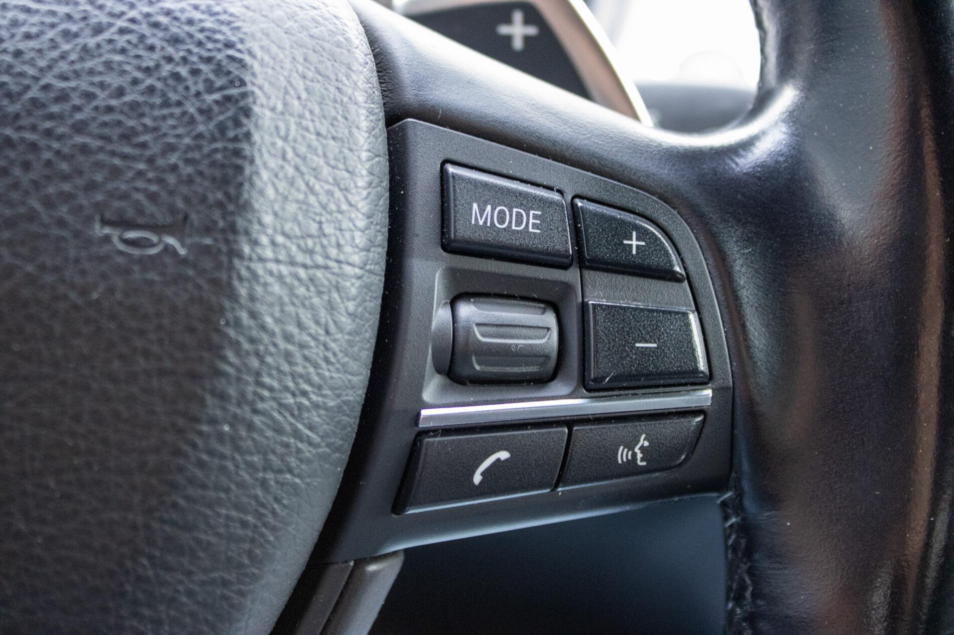 2012 BMW 530d, biela sedan, 254 243 km