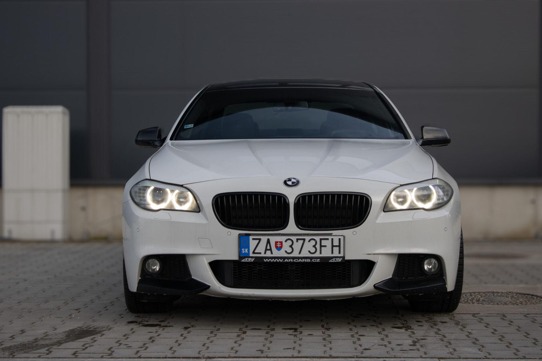 2012 BMW 530d, biela sedan, 254 243 km