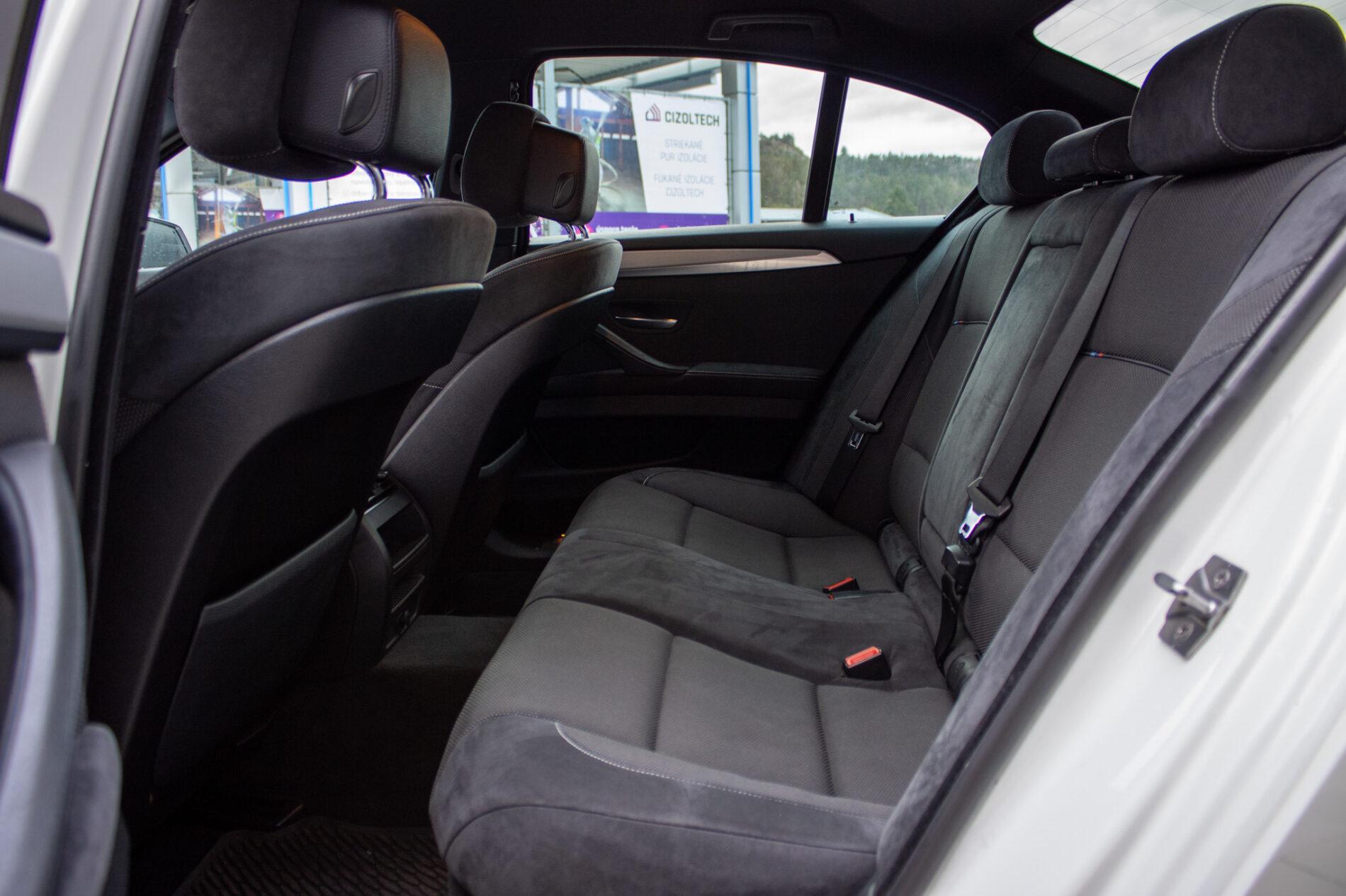 2012 BMW 530d, biela sedan, 254 243 km