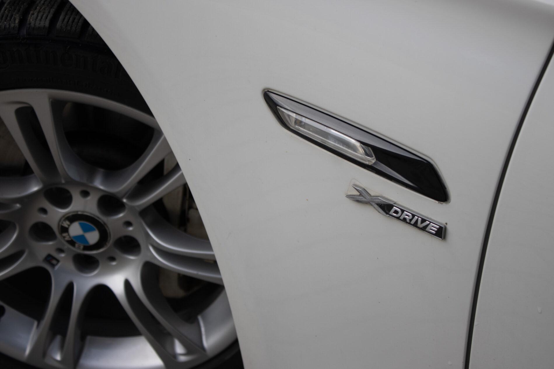 2012 BMW 530d, biela sedan, 254 243 km