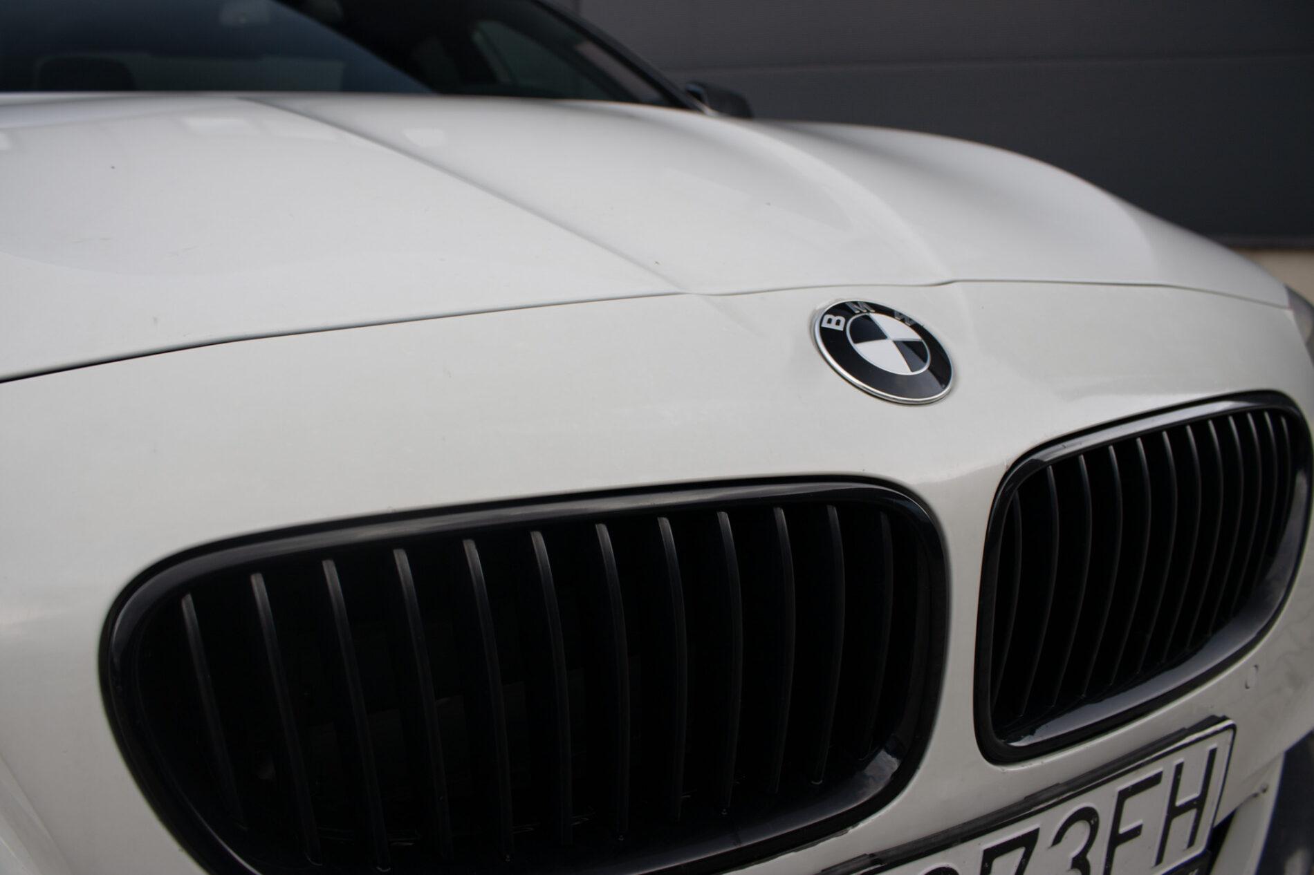 2012 BMW 530d, biela sedan, 254 243 km