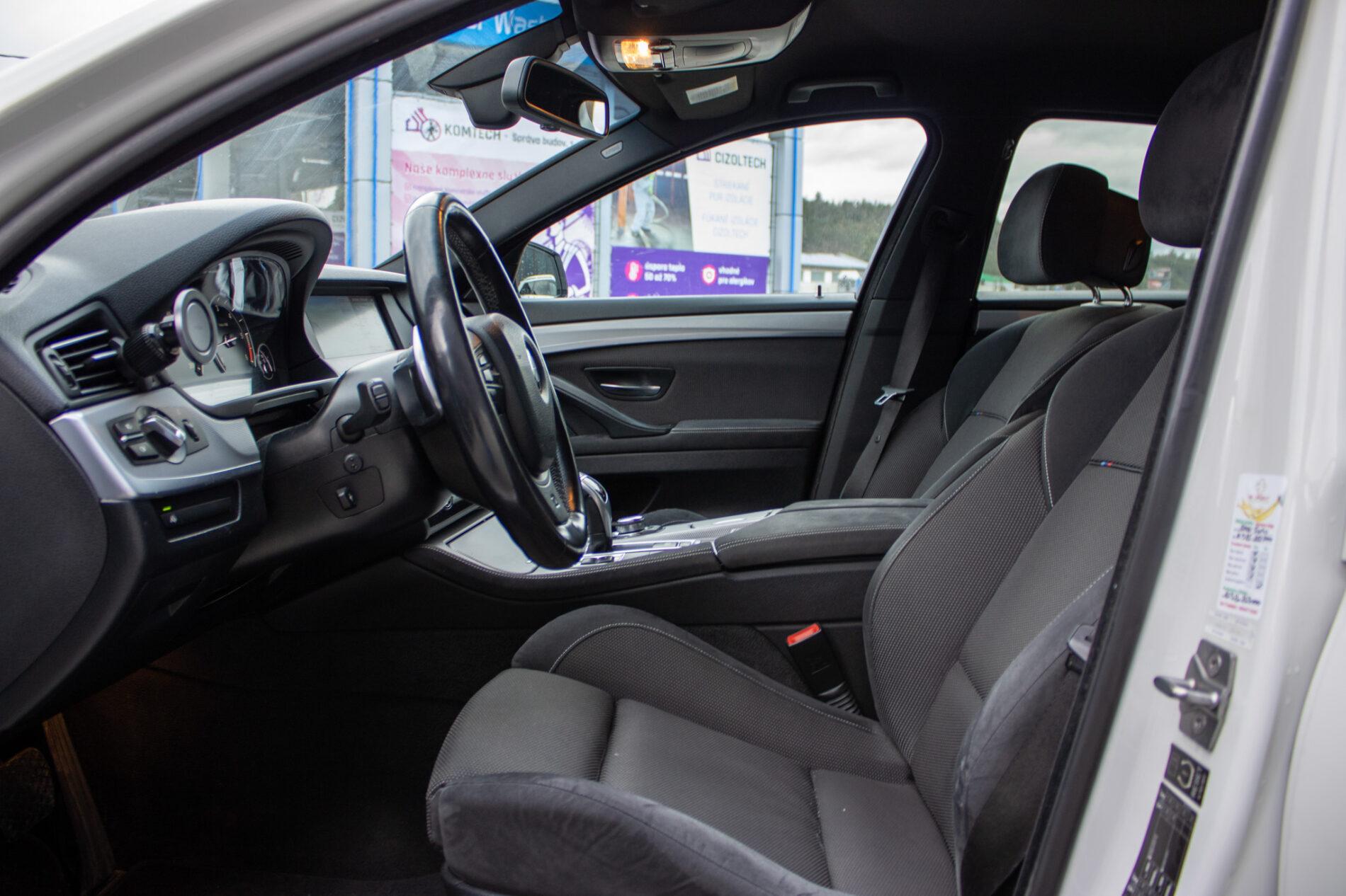 2012 BMW 530d, biela sedan, 254 243 km