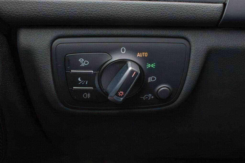 2014 AUDI A6, modrá kombi, 170 028 km