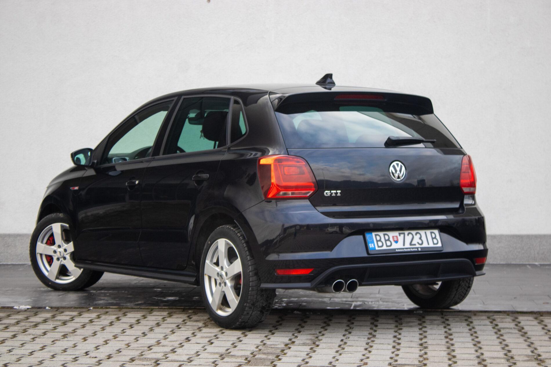 2016 Volkswagen Polo GTI, čierna hatchback, 49 625 km