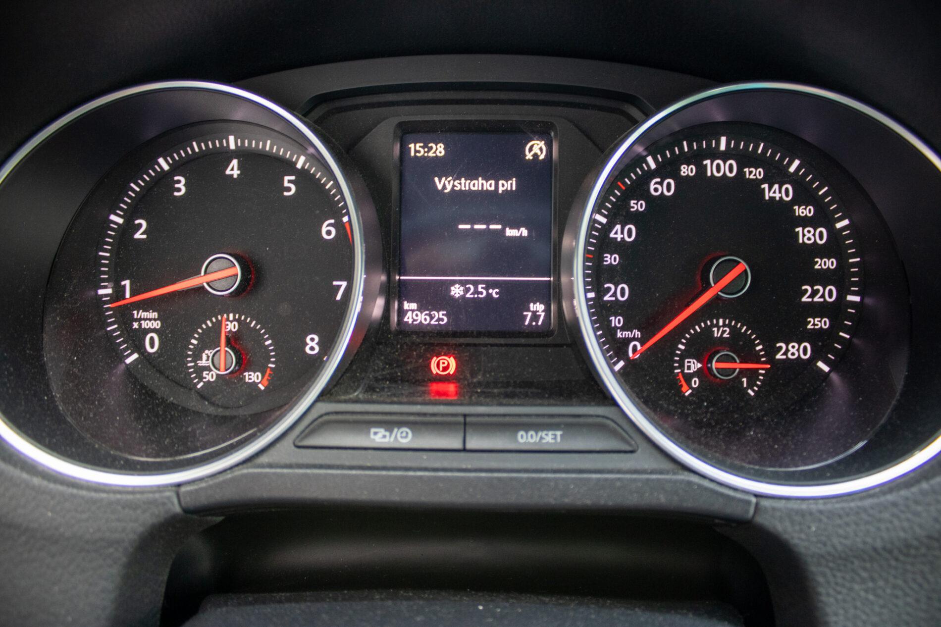 2016 Volkswagen Polo GTI, čierna hatchback, 49 625 km