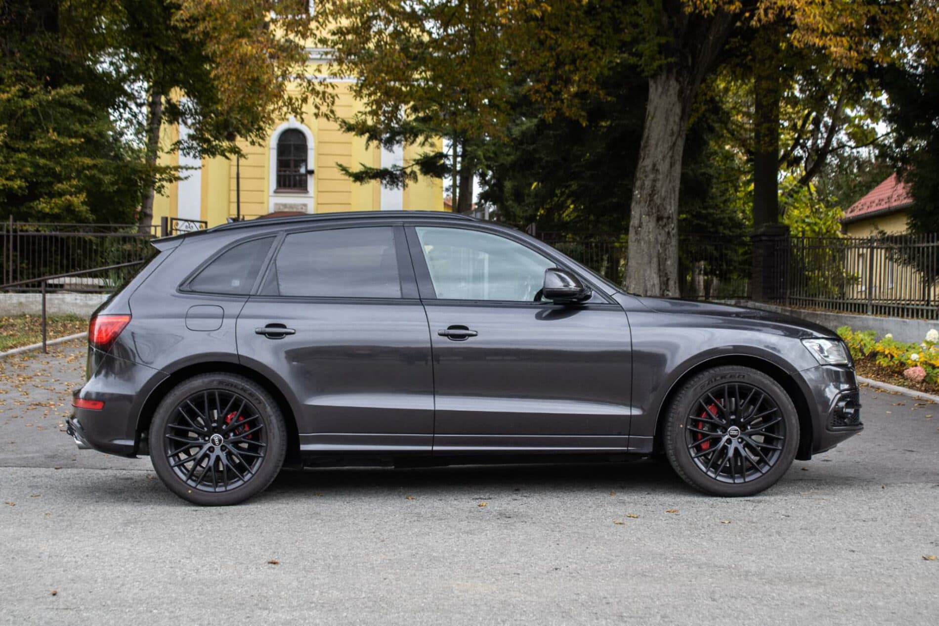 2015 AUDI SQ5, sivá suv, 270 000 km