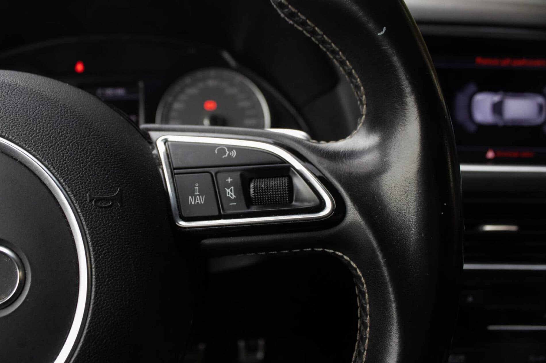 2015 AUDI SQ5, sivá suv, 270 000 km