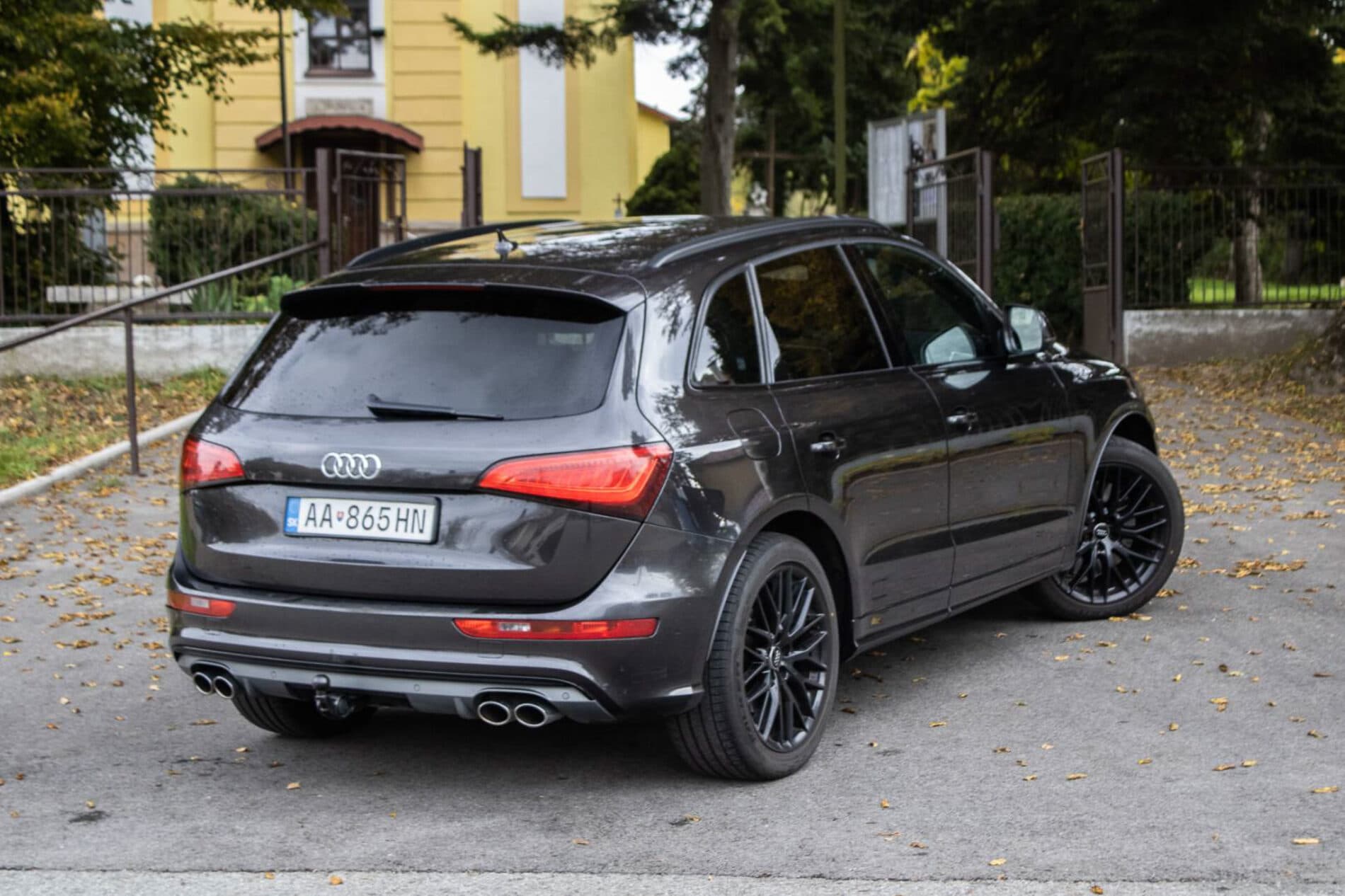 2015 AUDI SQ5, sivá suv, 270 000 km