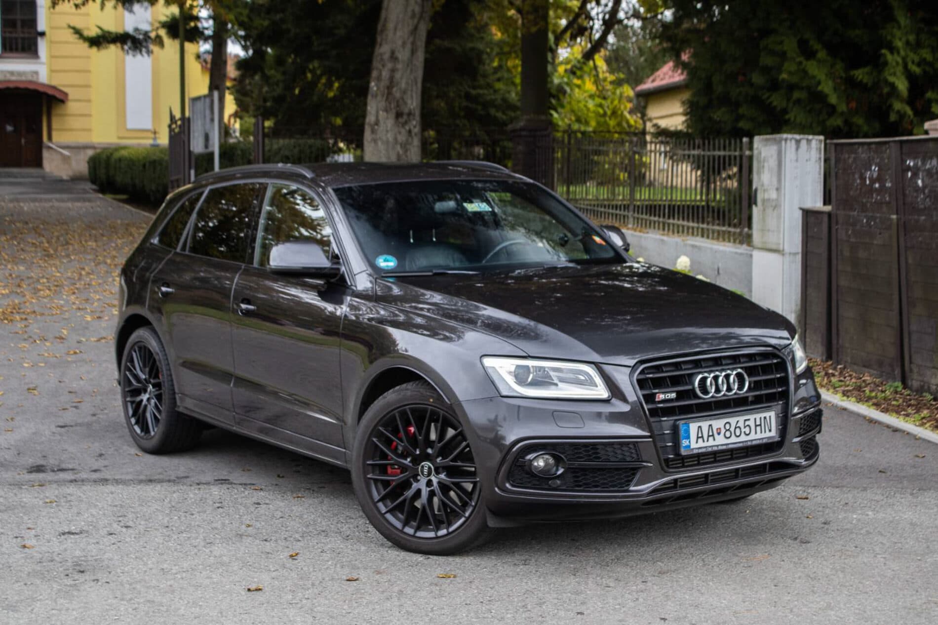 2015 AUDI SQ5, sivá suv, 270 000 km