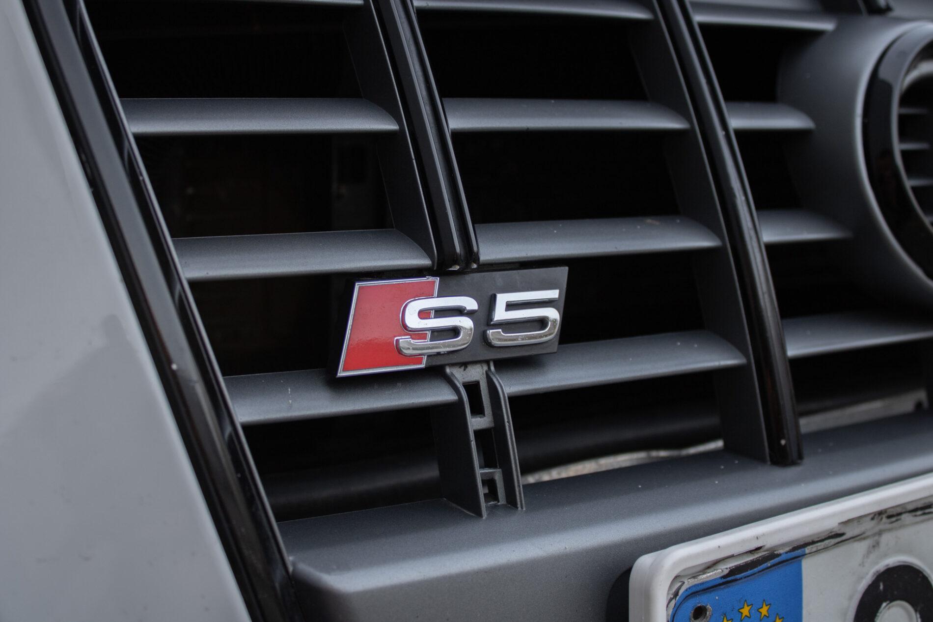 2011 AUDI S5