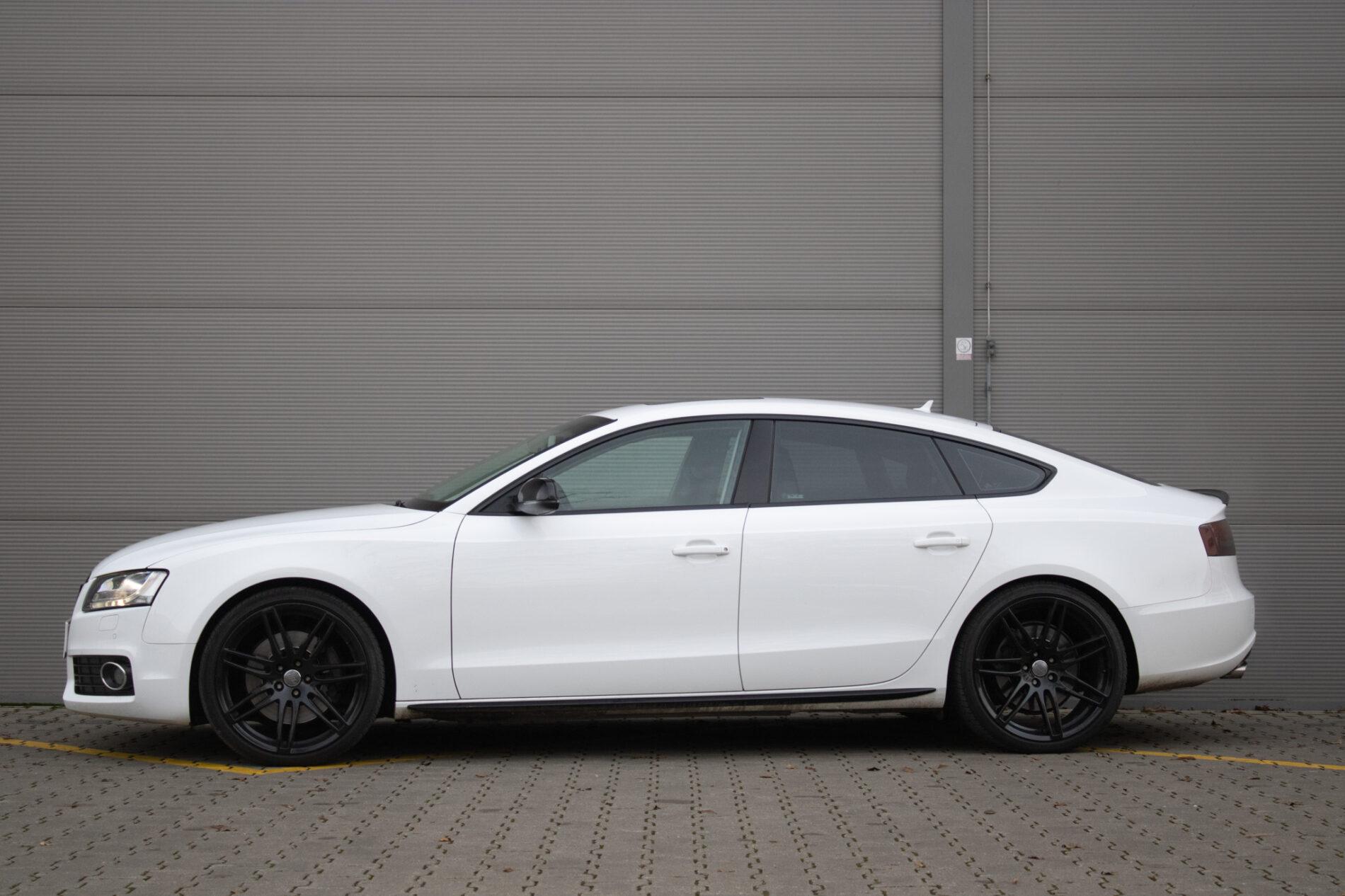 2011 AUDI S5, biela sedan, 193 834 km