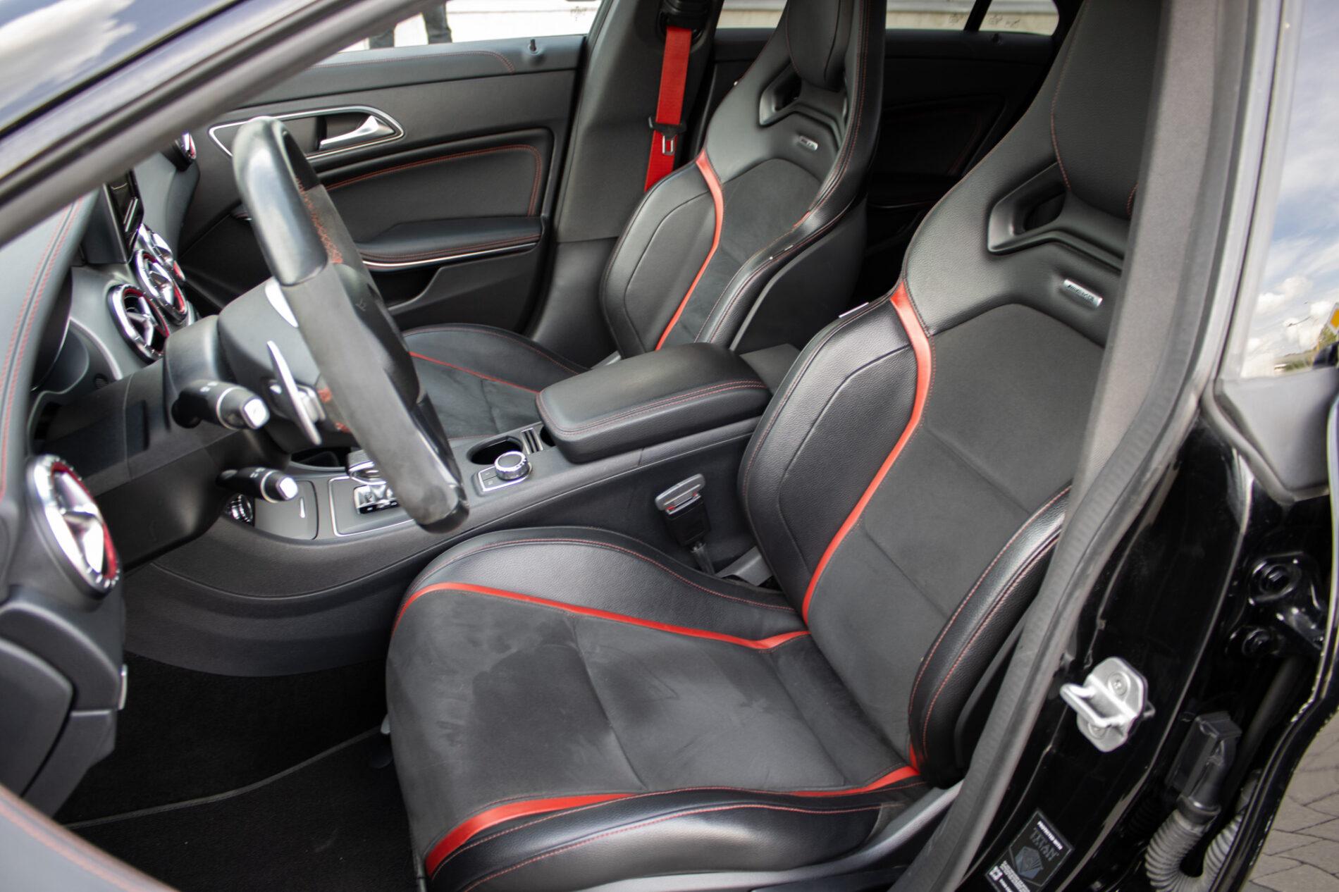 2014 Mercedes-Benz CLA 45 AMG, čierna kupé, 135 120 km