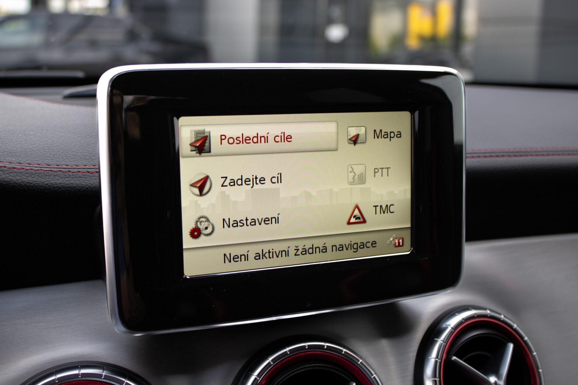 2014 Mercedes-Benz CLA 45 AMG, čierna kupé, 135 120 km