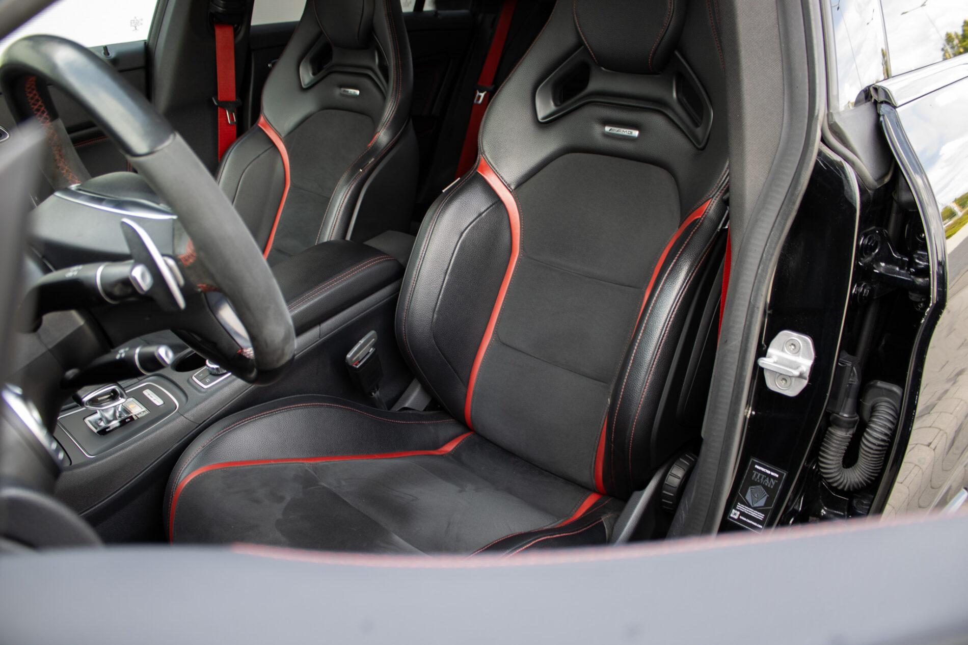 2014 Mercedes-Benz CLA 45 AMG, čierna kupé, 135 120 km