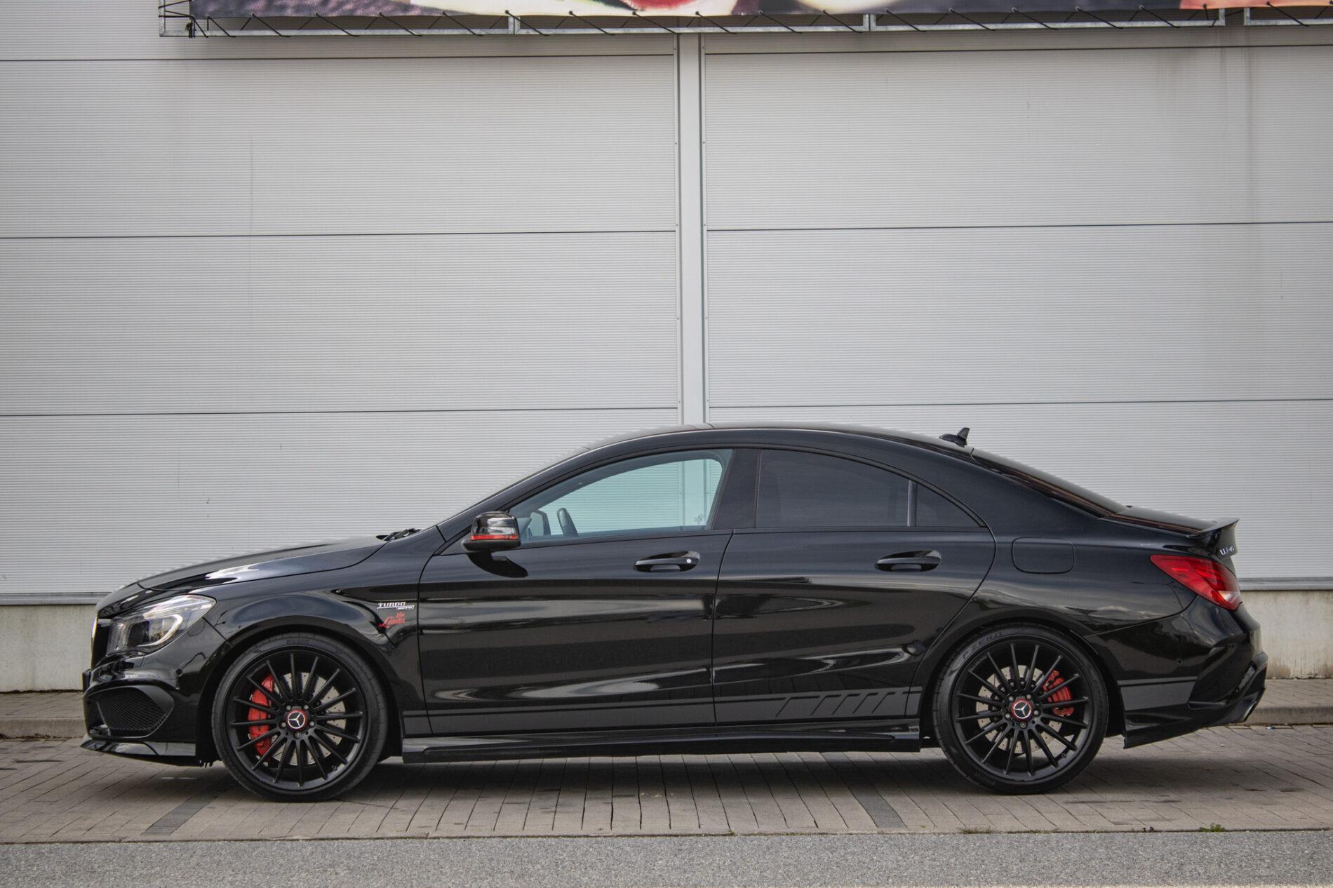 2014 Mercedes-Benz CLA 45 AMG, čierna kupé, 135 120 km