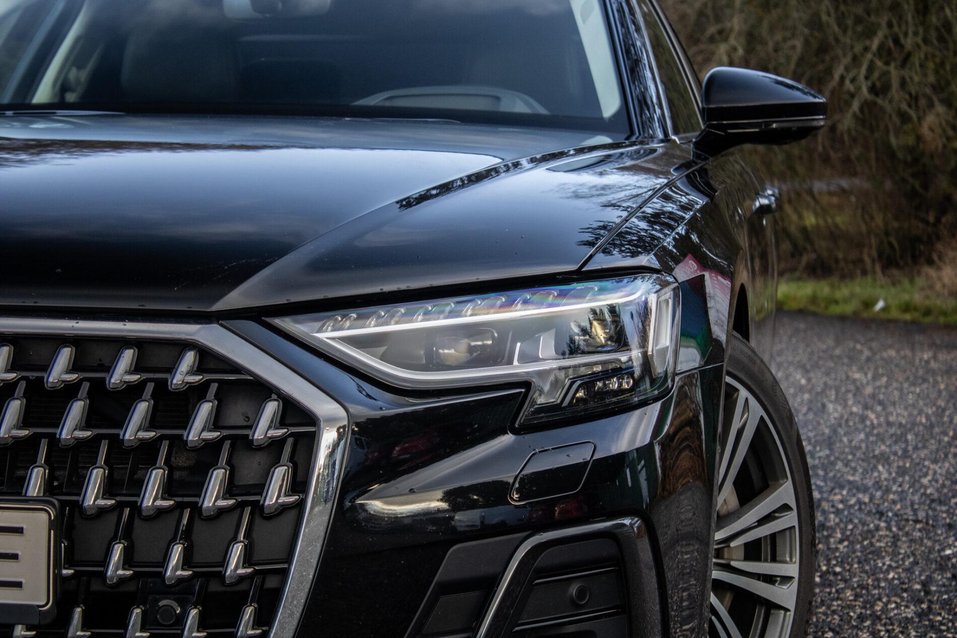 2023 AUDI A8, čierna sedan, 45 533 km