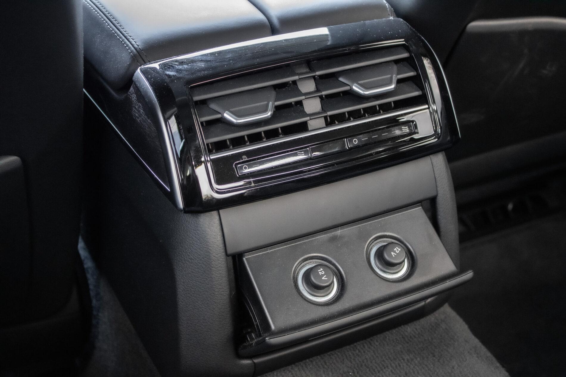 2023 AUDI A8, čierna sedan, 45 533 km