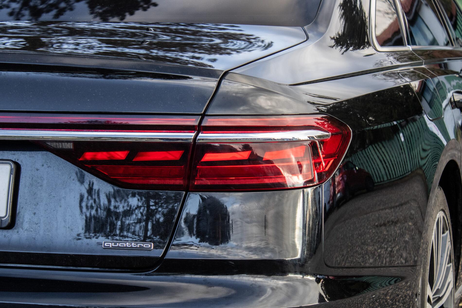 2023 AUDI A8, čierna sedan, 45 533 km
