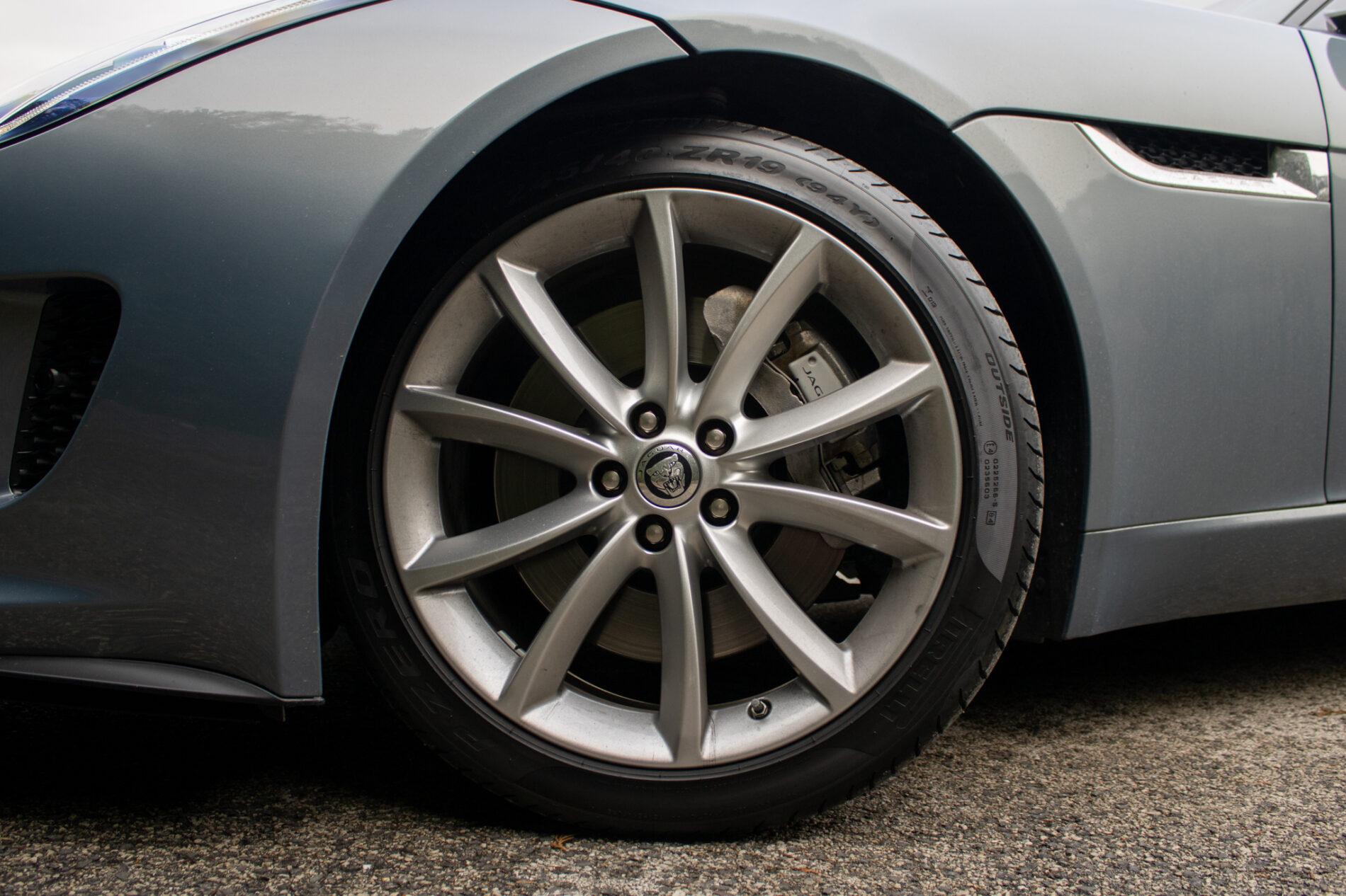 2014 Jaguar F-Type S, sivá kabriolet, 7 398 km