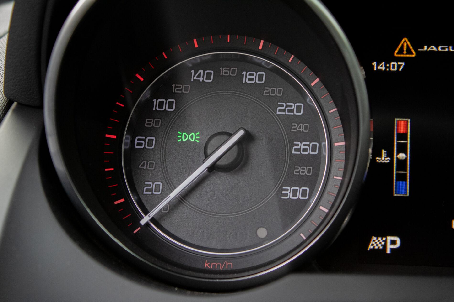 2014 Jaguar F-Type S, sivá kabriolet, 7 398 km