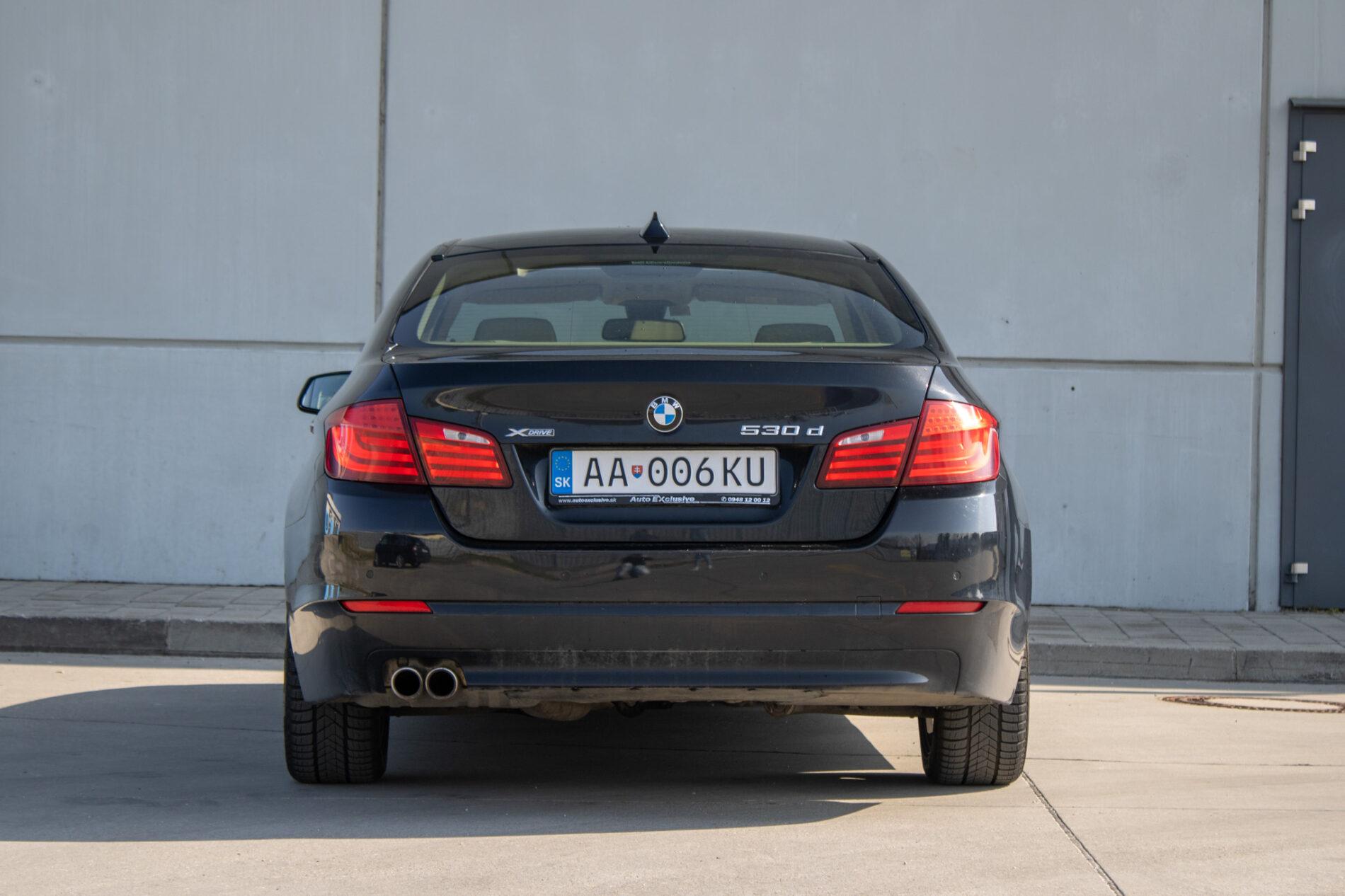 2013 BMW 530d, čierna sedan, 303 000 km