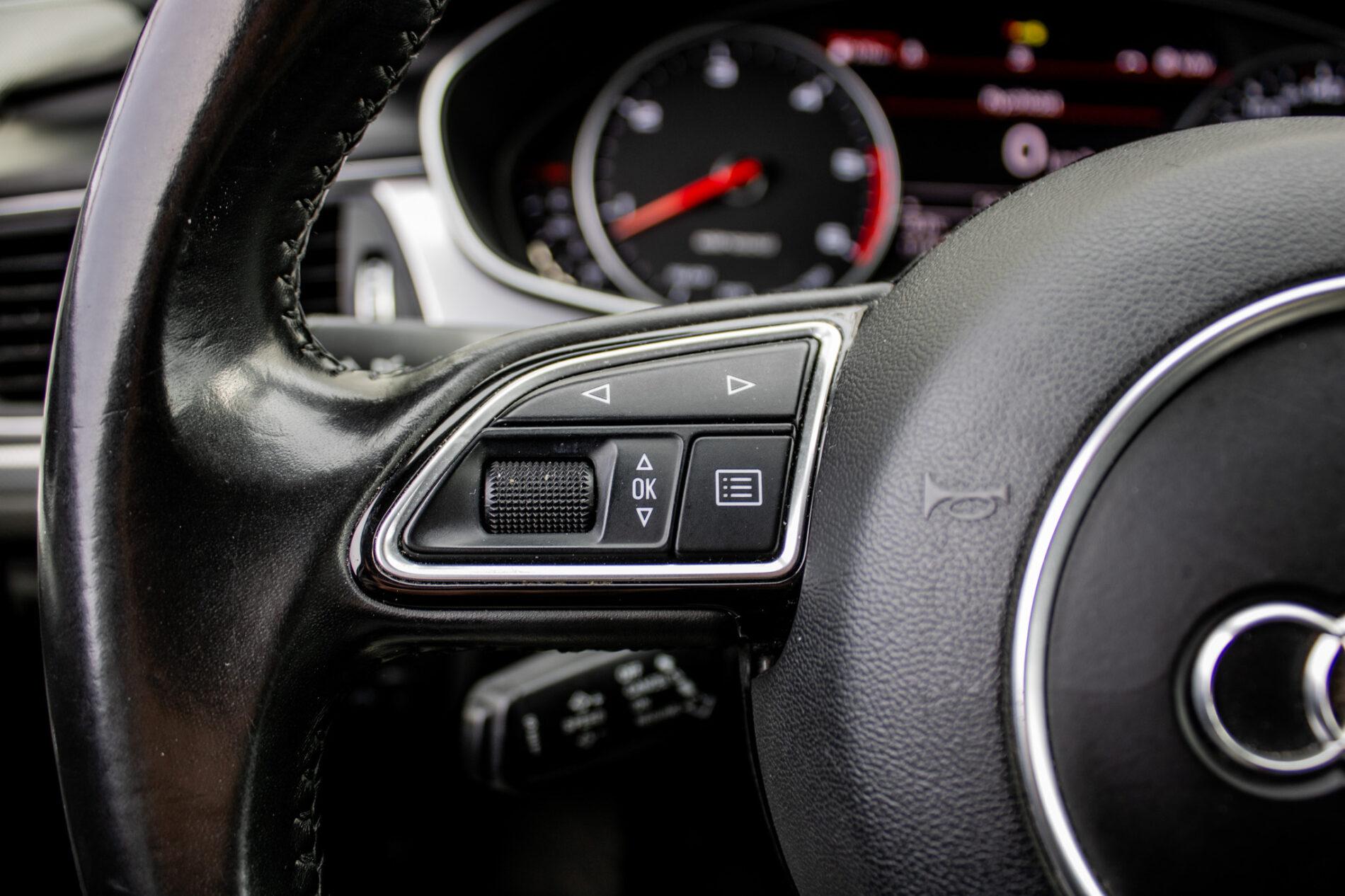 2015 AUDI A6, strieborná kombi, 305 272 km