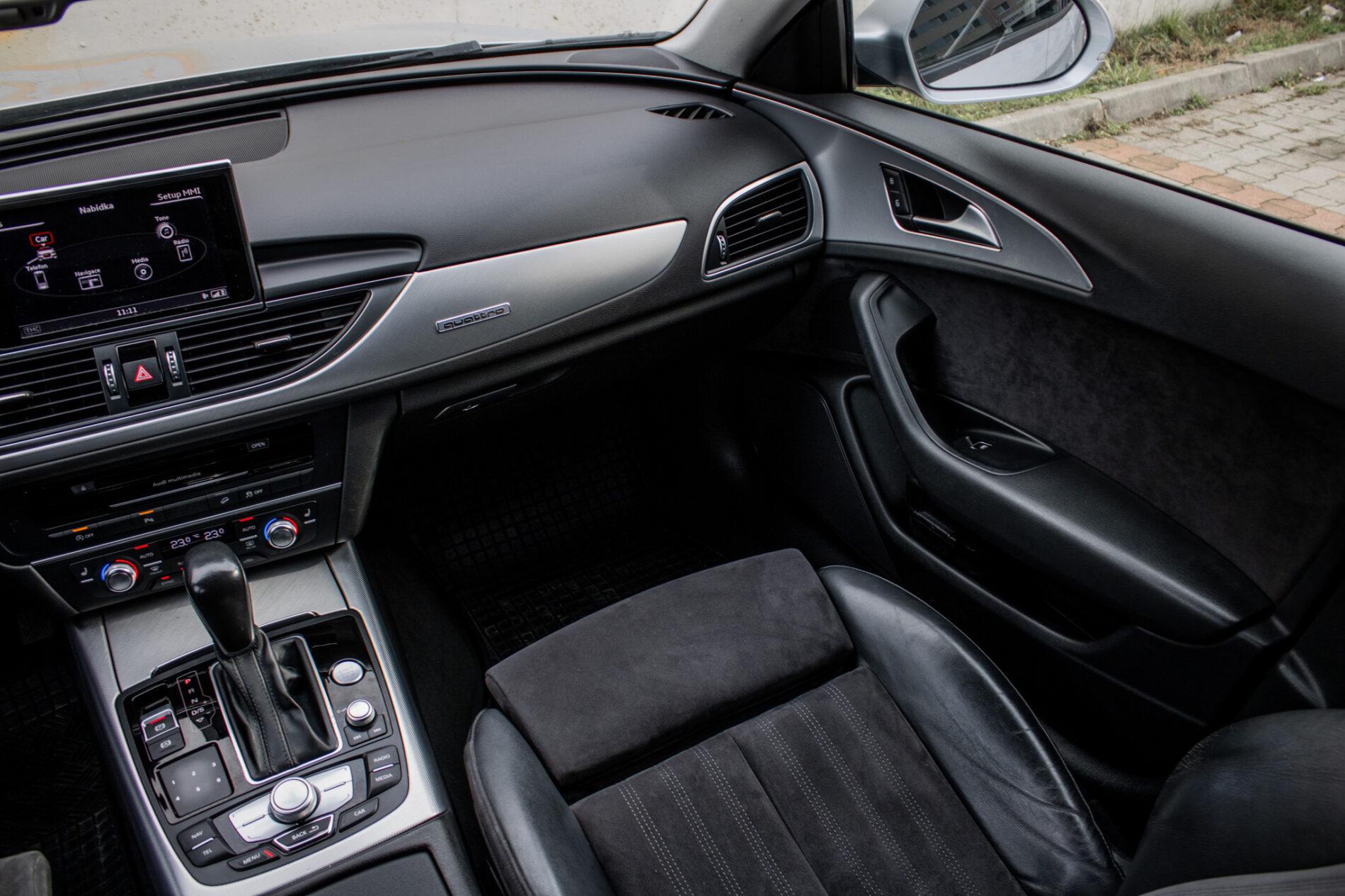 2015 AUDI A6, strieborná kombi, 305 272 km