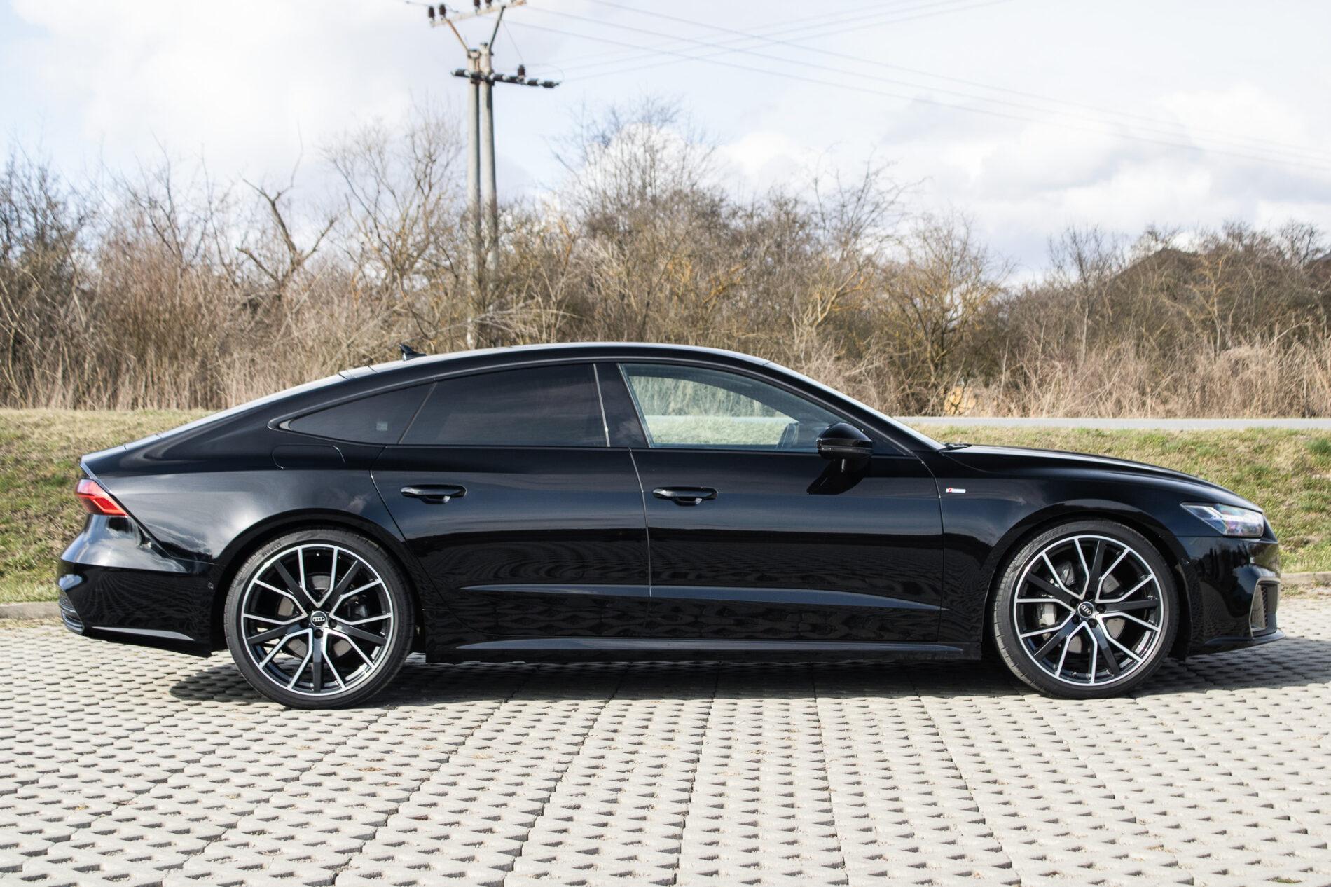 2022 AUDI A7, čierna, 99 845 km