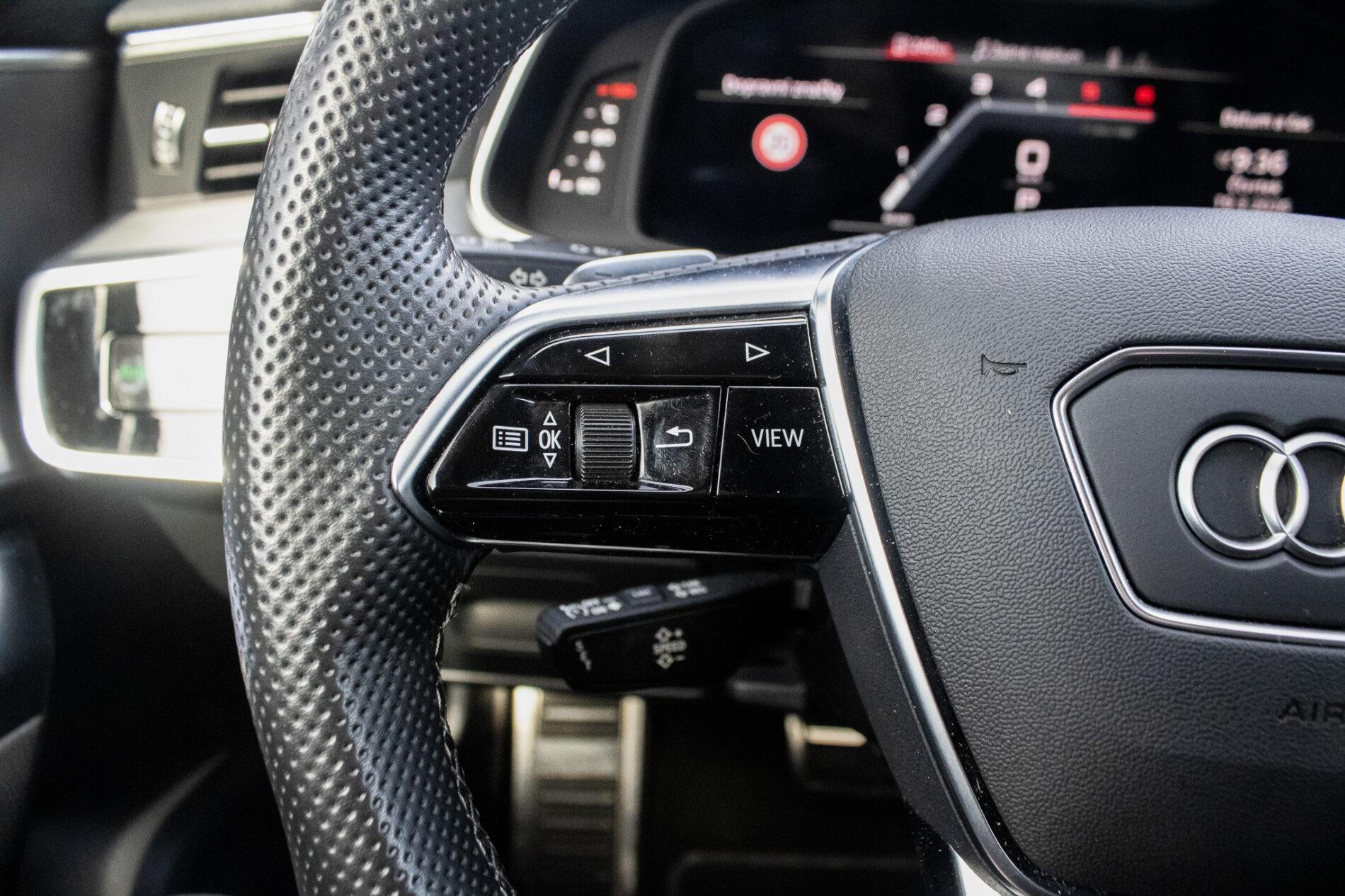 2022 AUDI A7, čierna, 99 845 km