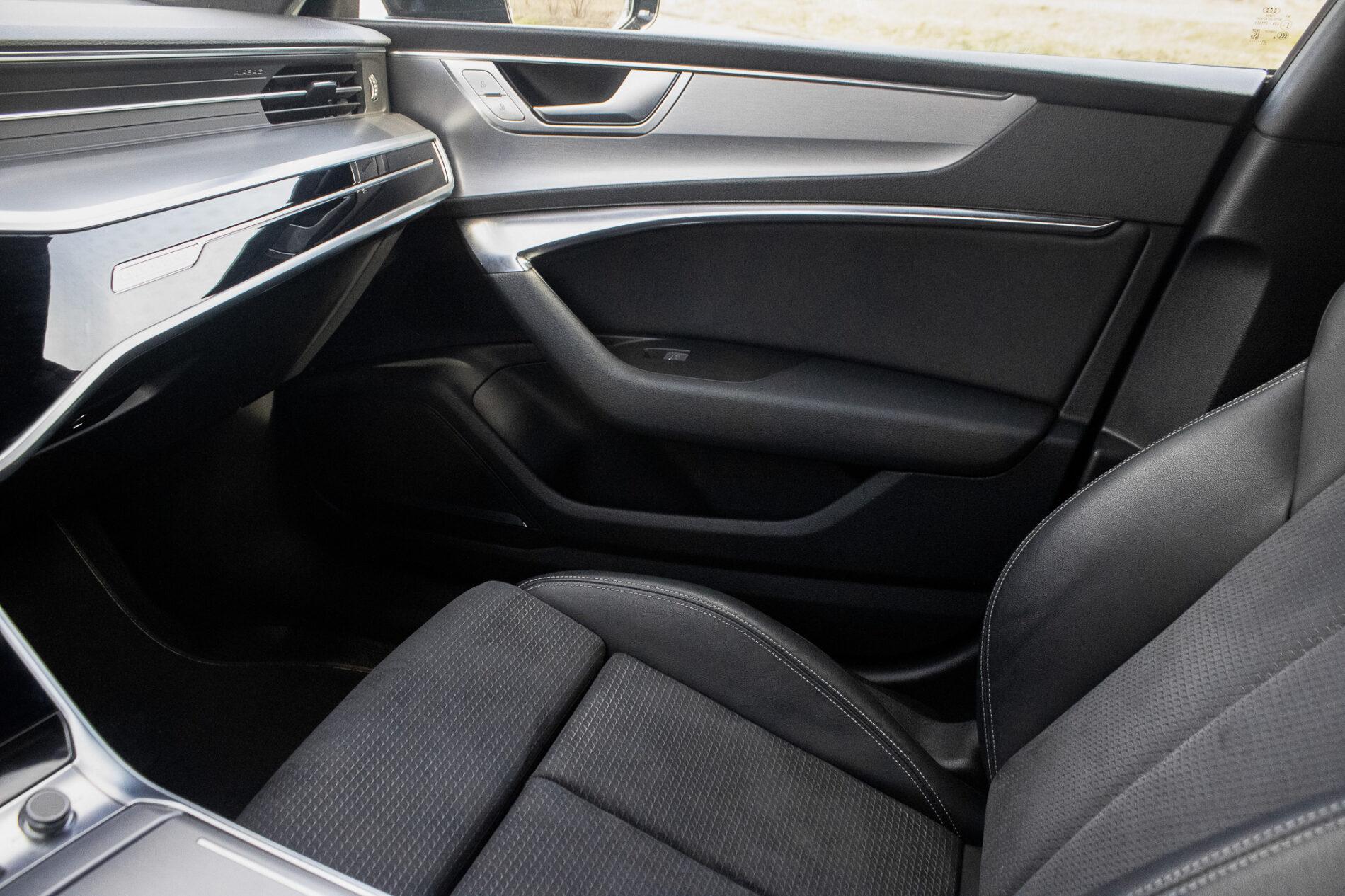 2022 AUDI A7, čierna, 99 845 km