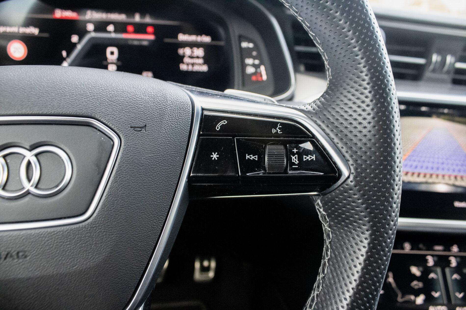 2022 AUDI A7, čierna, 99 845 km