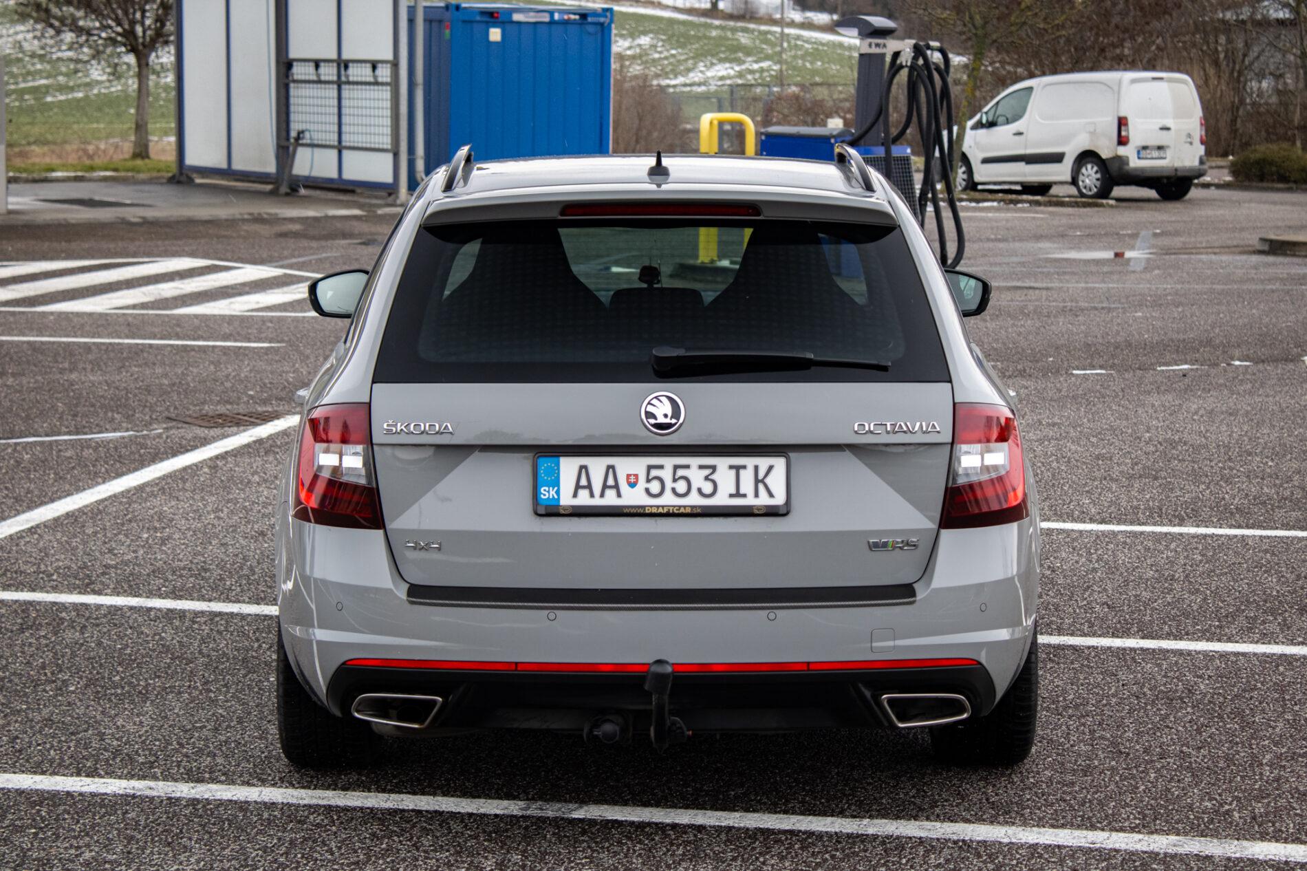 2019 Skoda Octavia RS, sivá kombi, 193 427 km