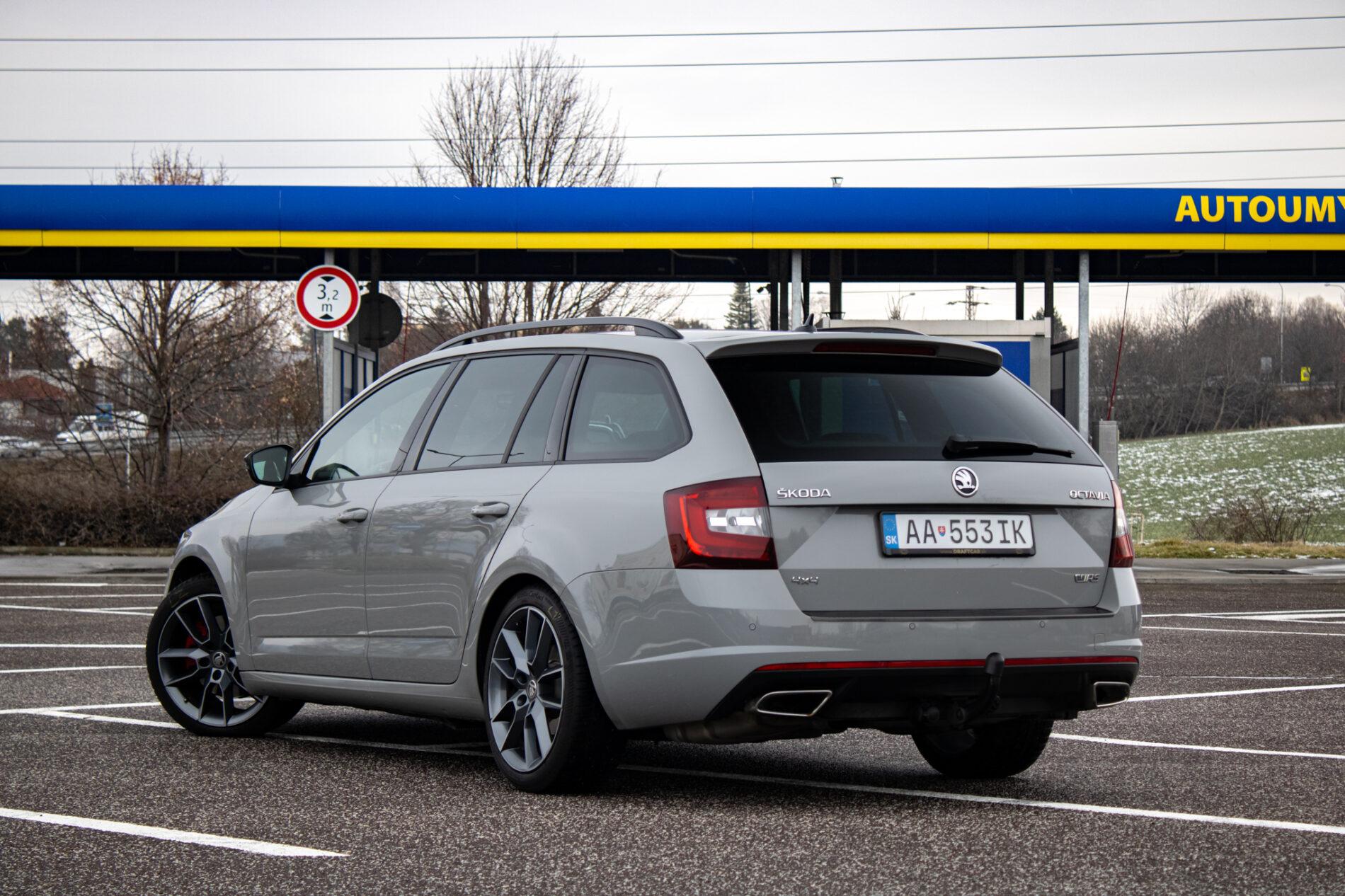 2019 Skoda Octavia RS, sivá kombi, 193 427 km