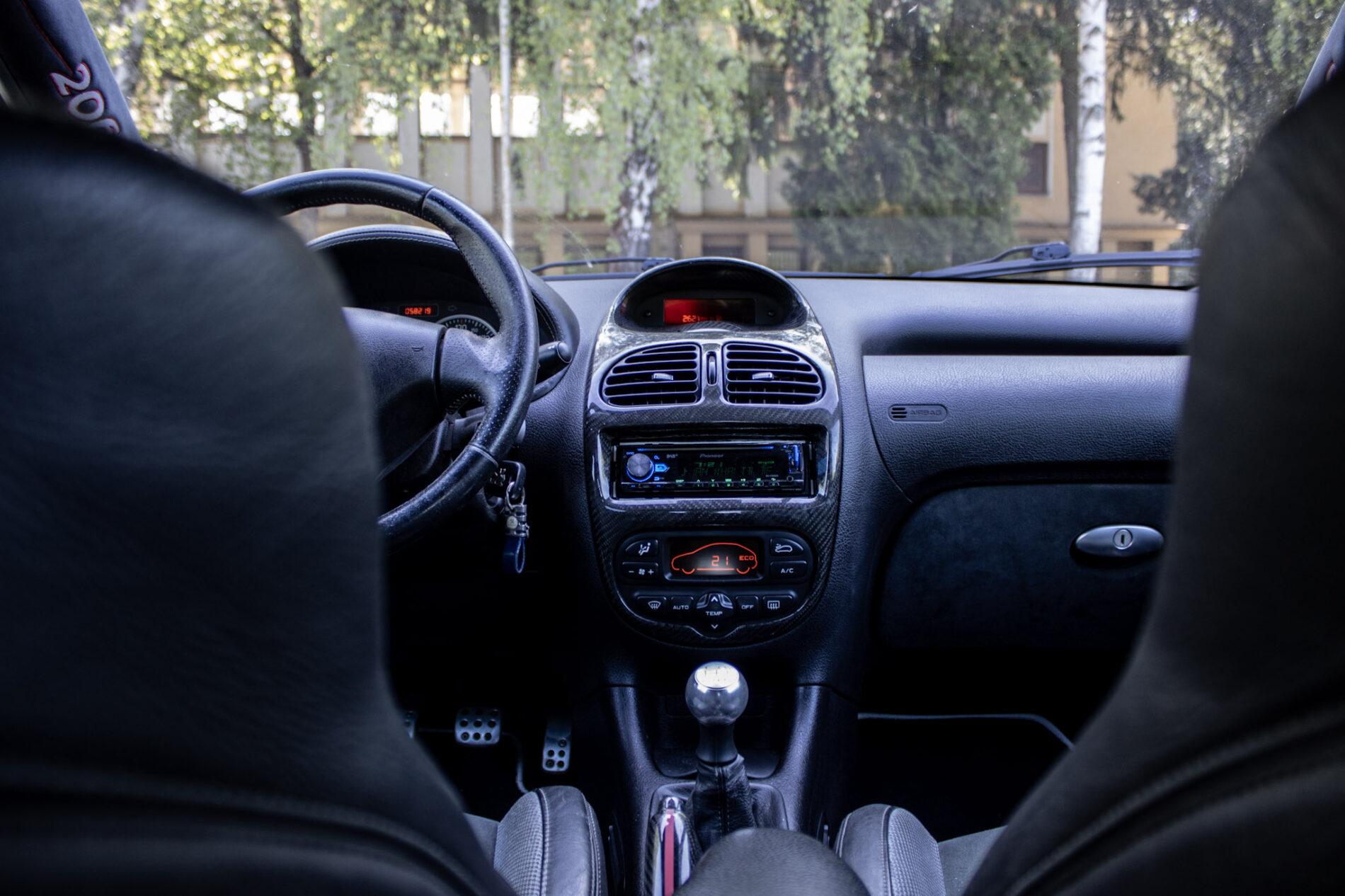 2003 Peugeot 206 RC, čierna hatchback, 58 219 km
