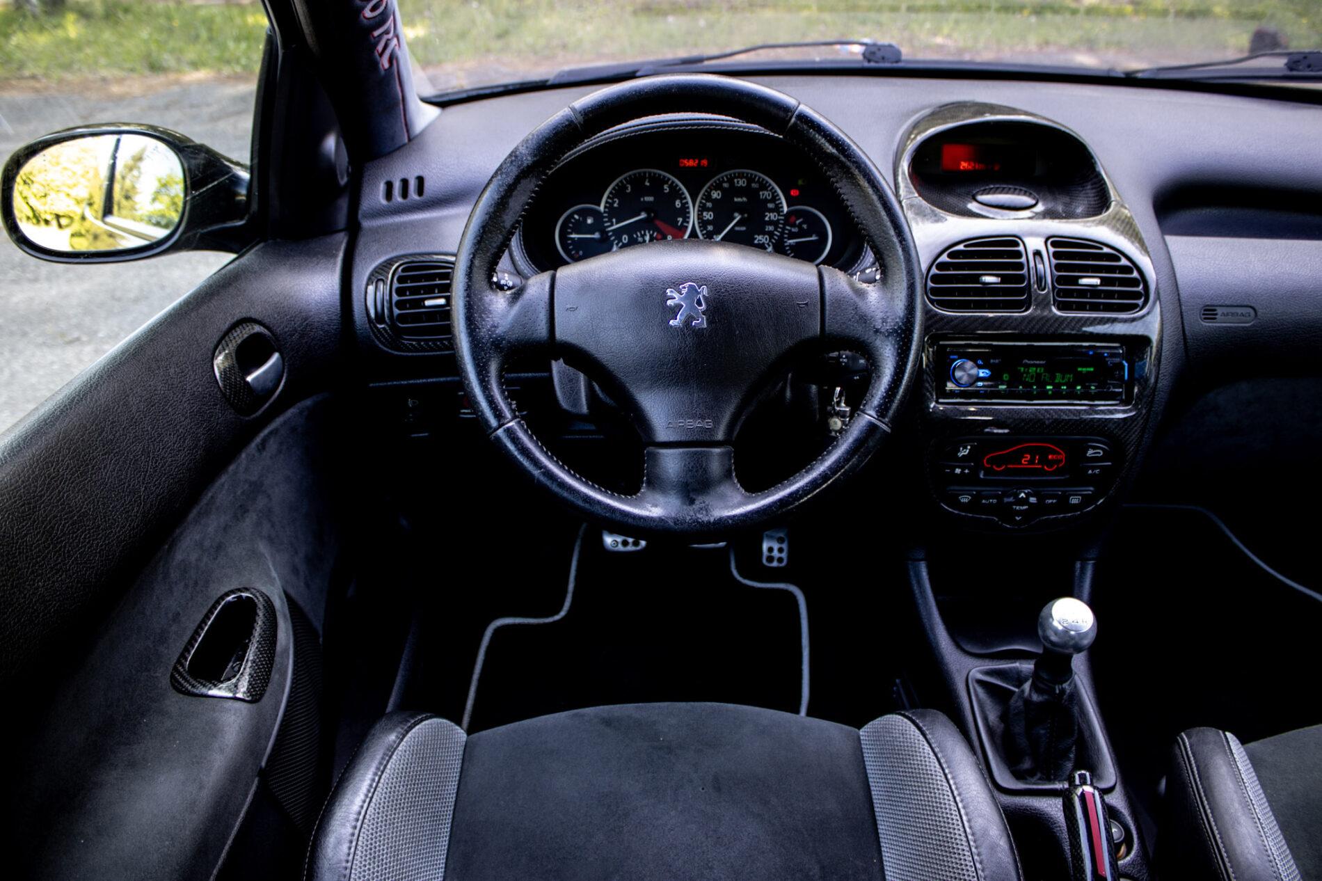 2003 Peugeot 206 RC, čierna hatchback, 58 219 km