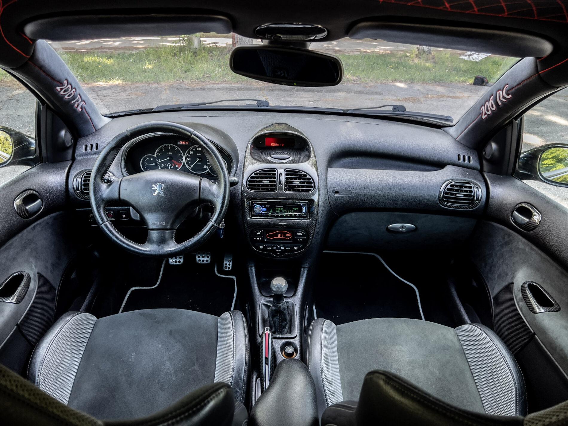 2003 Peugeot 206 RC, čierna hatchback, 58 219 km