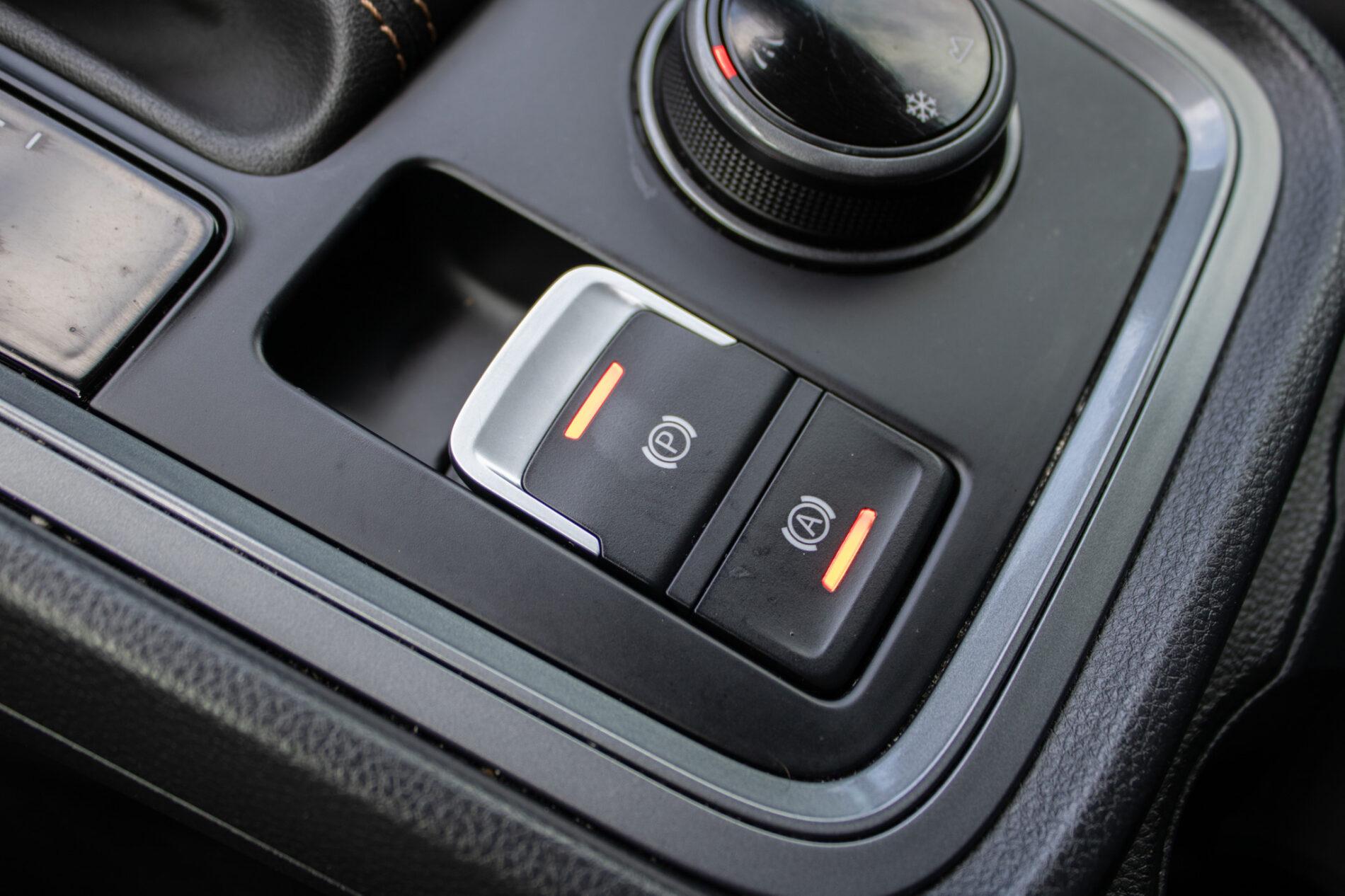 2020 Cupra Ateca VZ, sivá kombi, 146 833 km