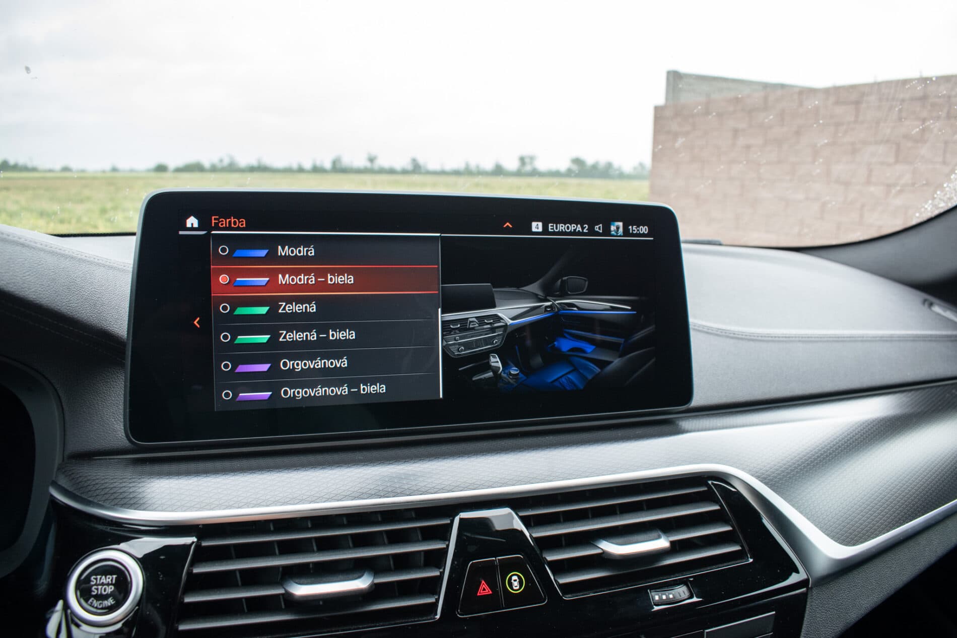 2020 BMW 540d, biela kombi, 140 786 km