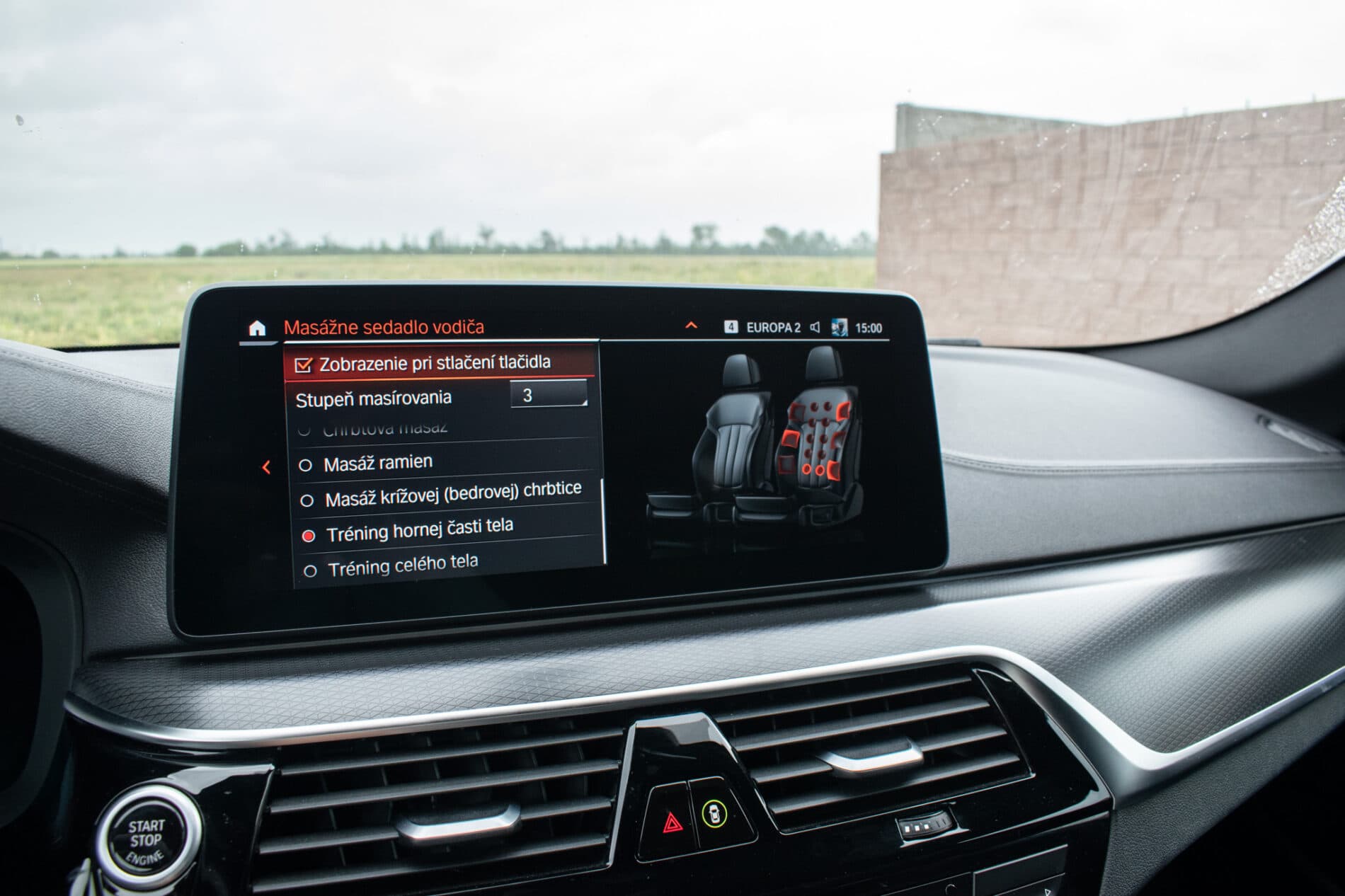 2020 BMW 540d, biela kombi, 140 786 km