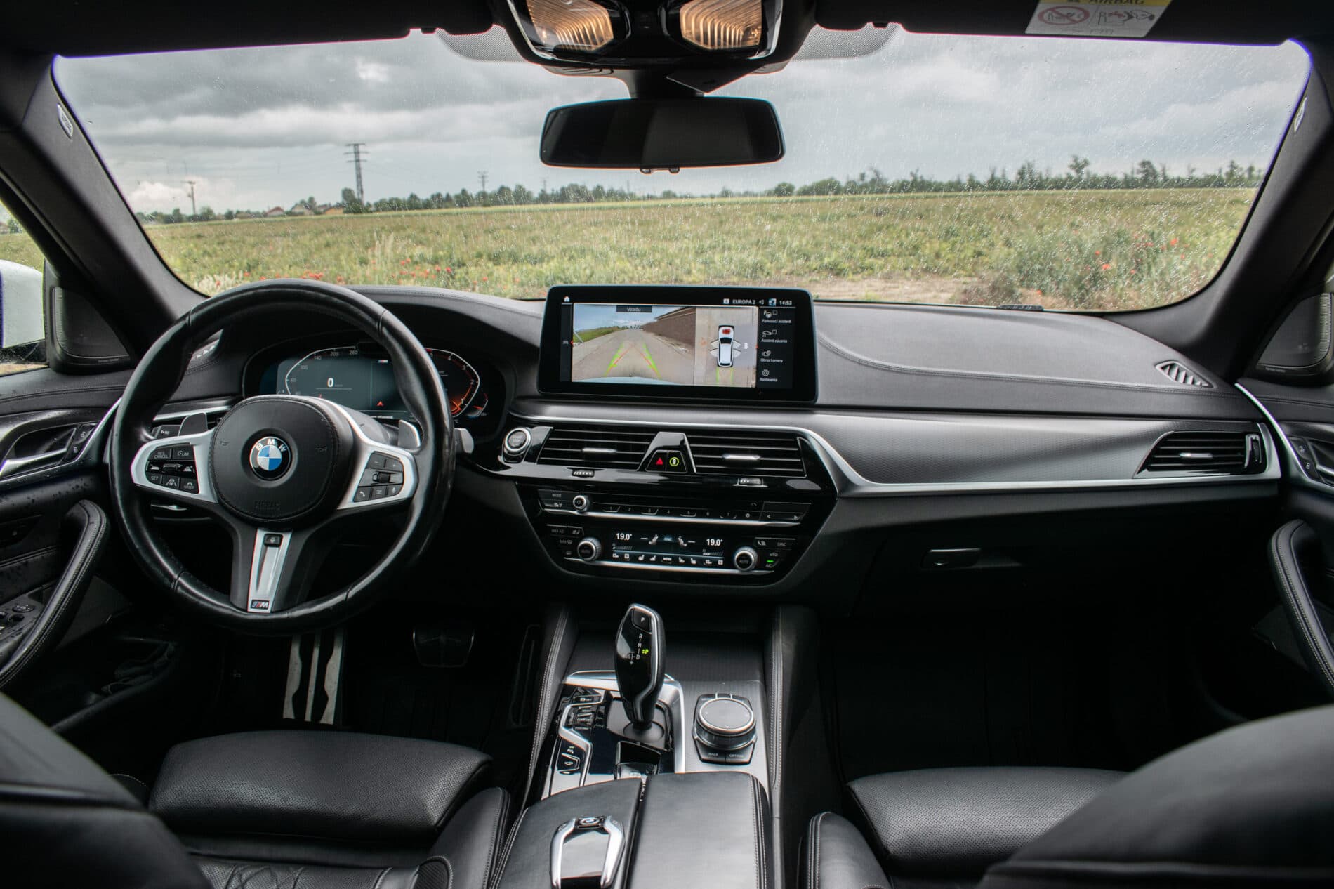 2020 BMW 540d, biela kombi, 140 786 km