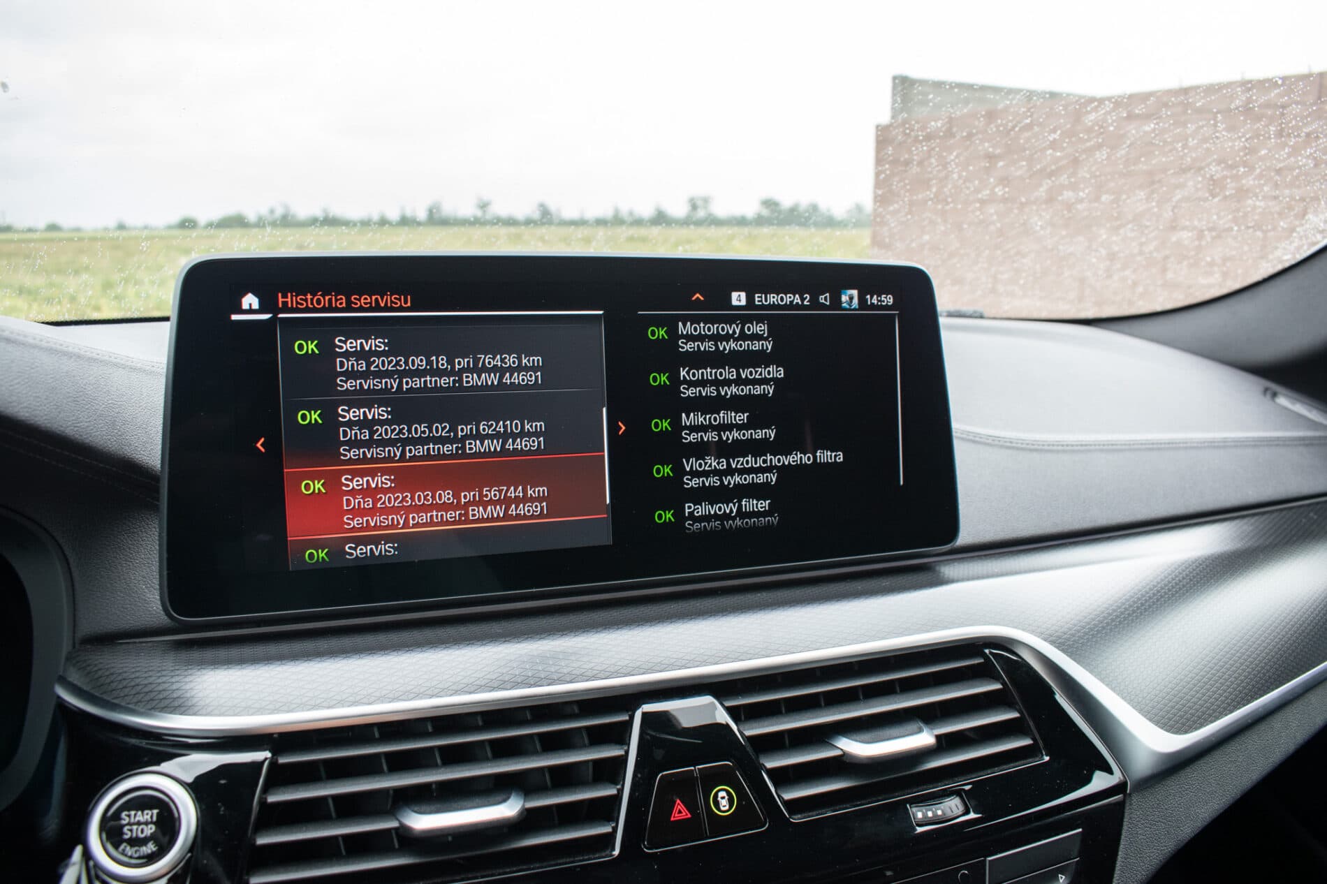 2020 BMW 540d, biela kombi, 140 786 km