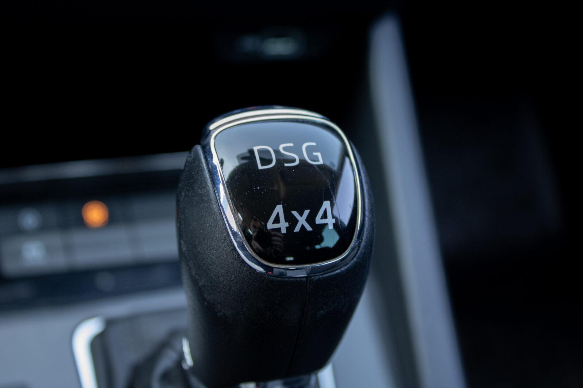 2019 Skoda Octavia RS, modrá kombi, 256 013 km