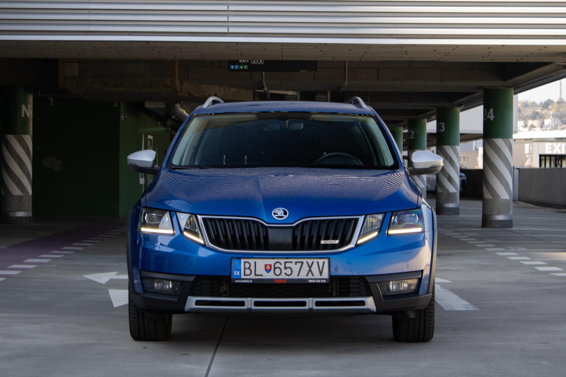 2019 Skoda Octavia RS, modrá kombi, 256 013 km