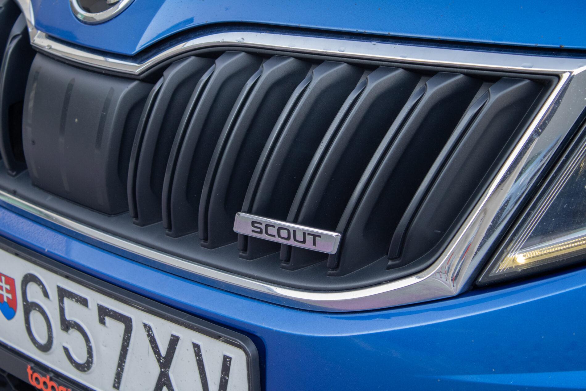 2019 Skoda Octavia RS, modrá kombi, 256 013 km